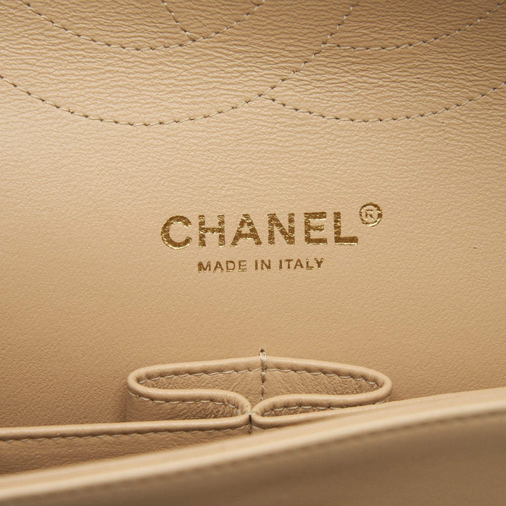 chanel-jumbo-classic-double-flap-bag-lambskin-beige-lghw