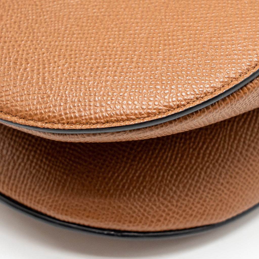 dior-medium-saddle-bag-calfskin-caramel-ghw