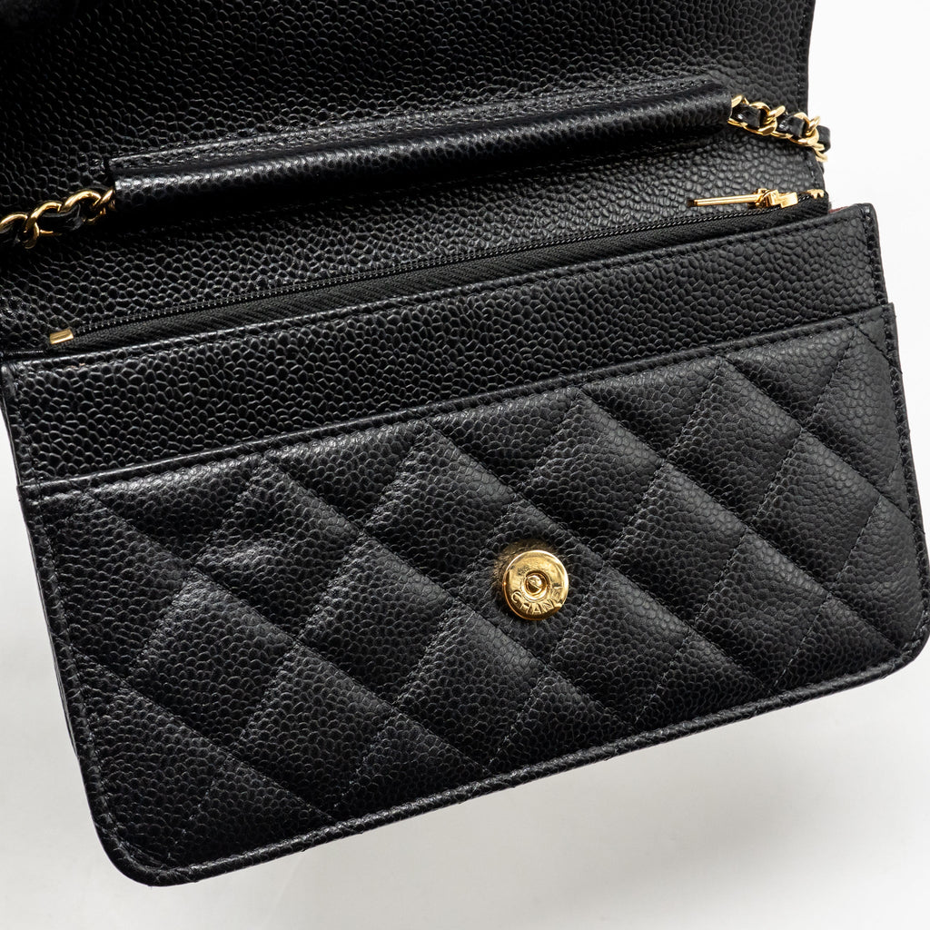 chanel-classic-wallet-on-chain-caviar-black-ghwmicrochip-5