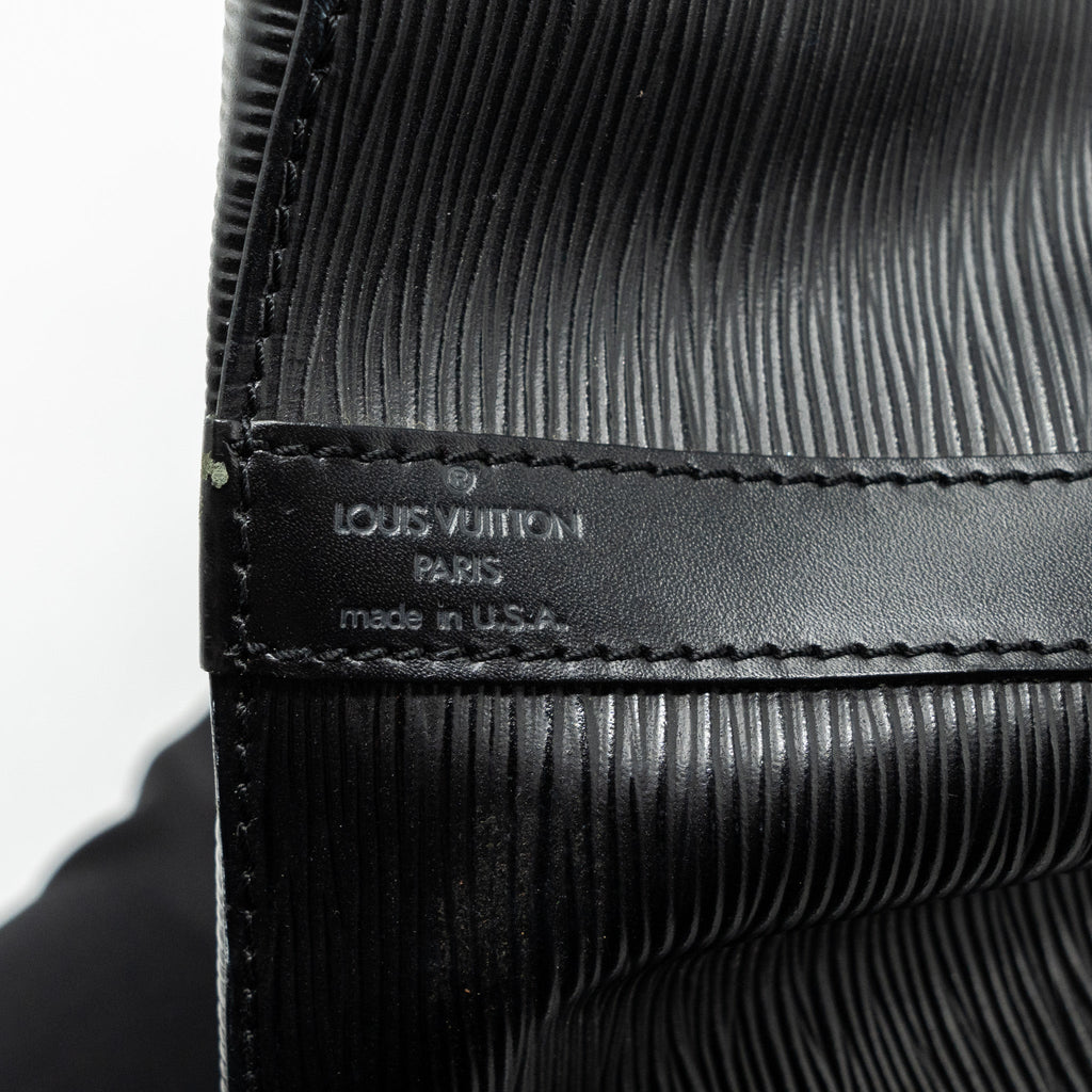 louis-vuitton-petit-noe-epi-leather-black-ghw