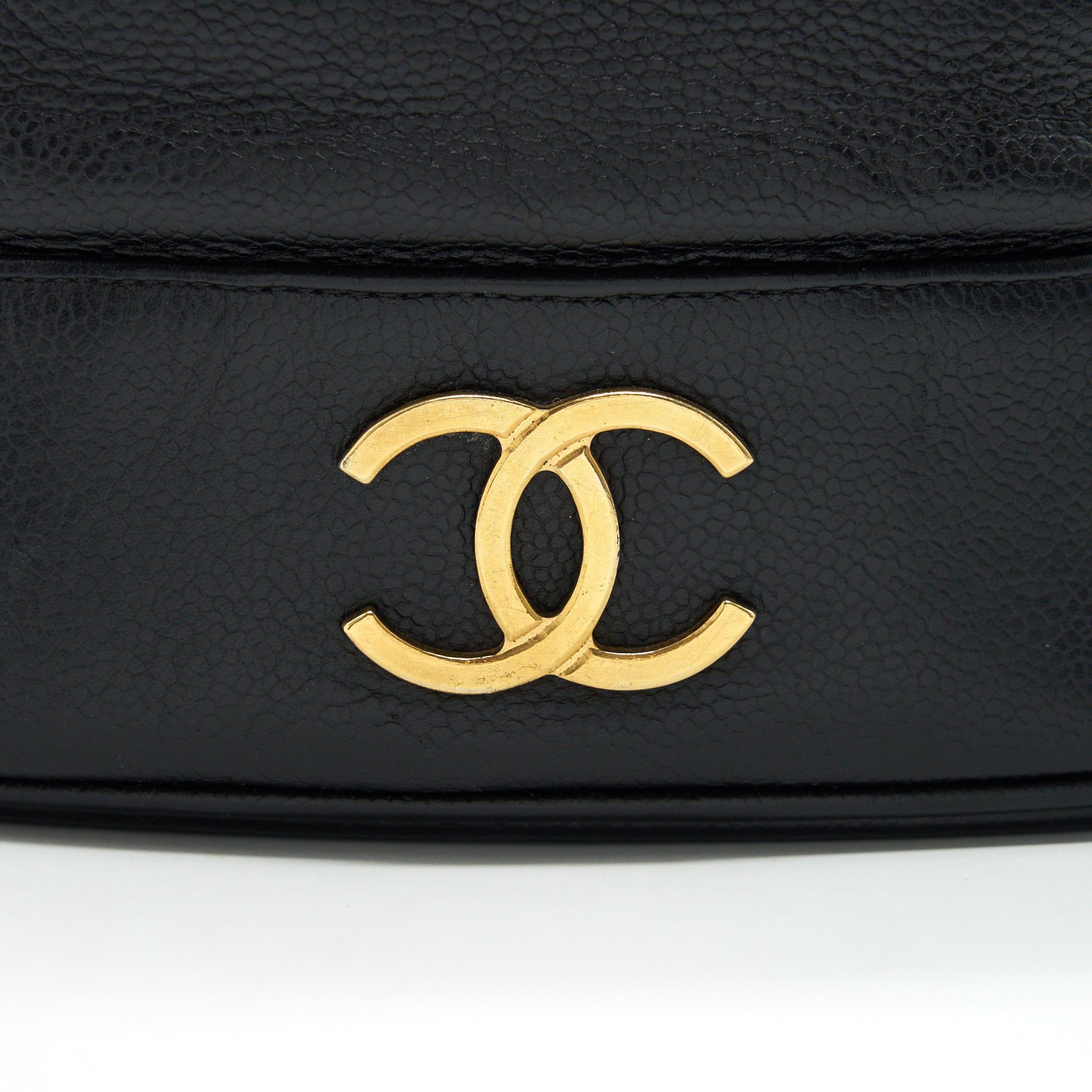 chanel-vintage-cc-logo-pearl-crush-caviar-bucket-bag-black