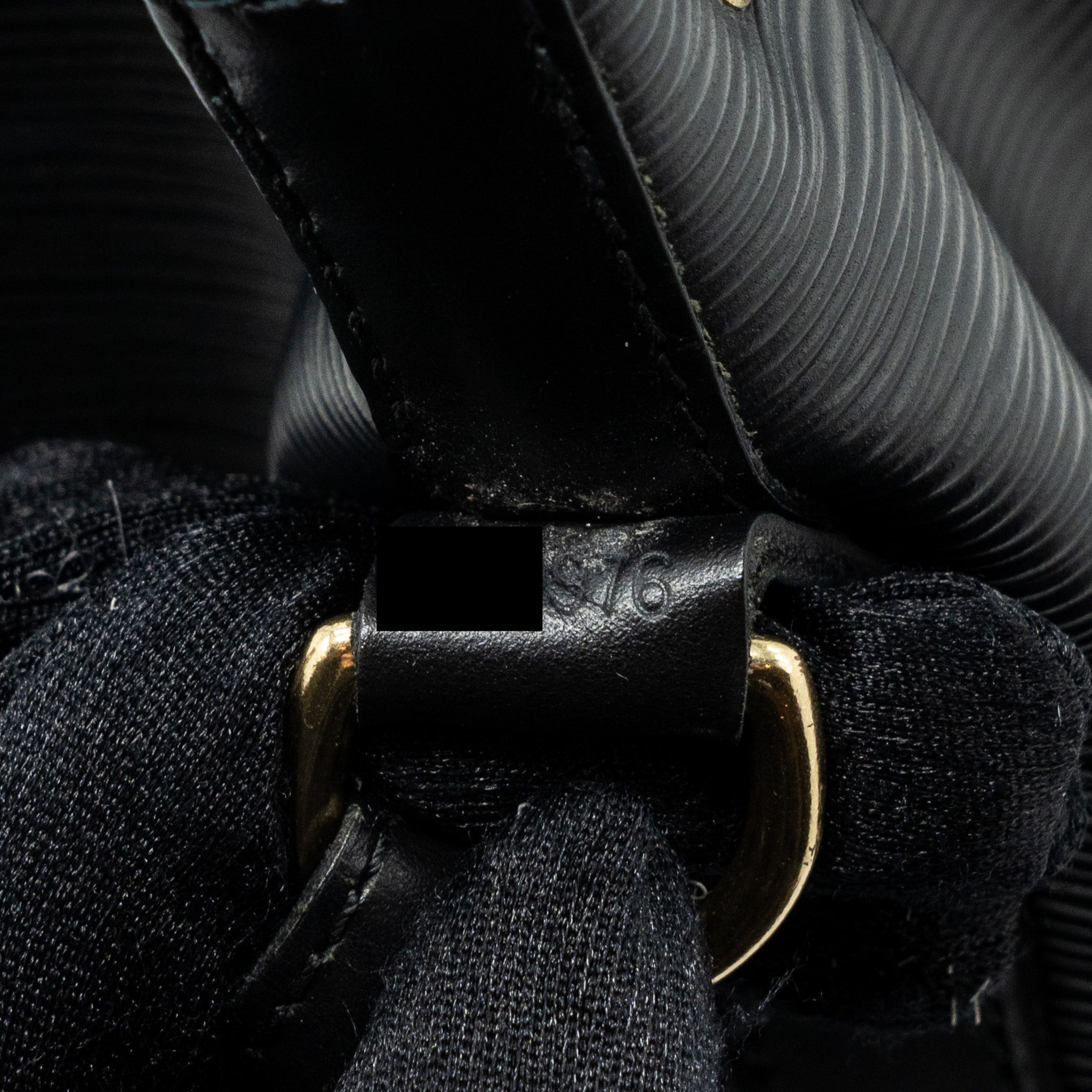 louis-vuitton-petit-noe-epi-leather-black-ghw