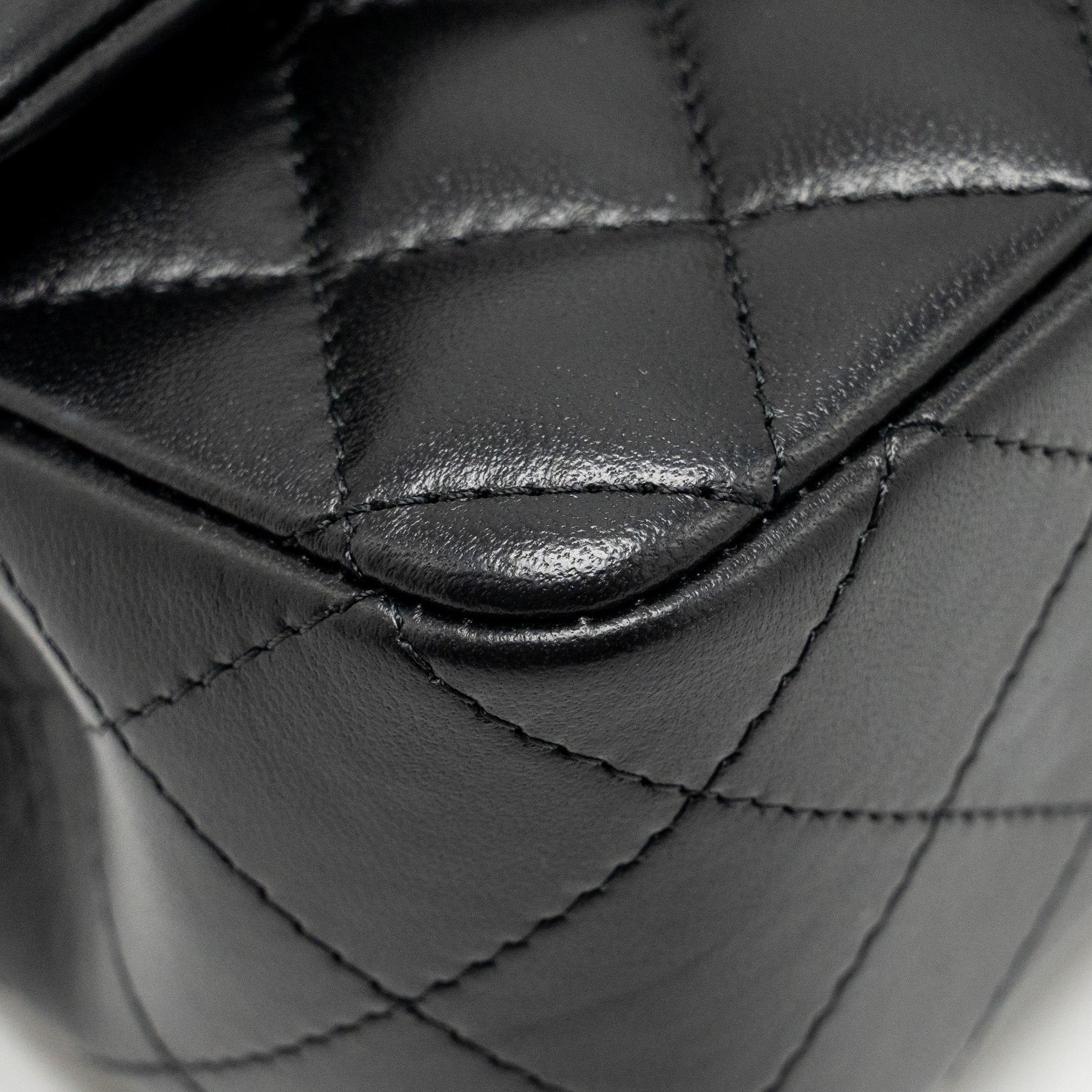 chanel-so-black