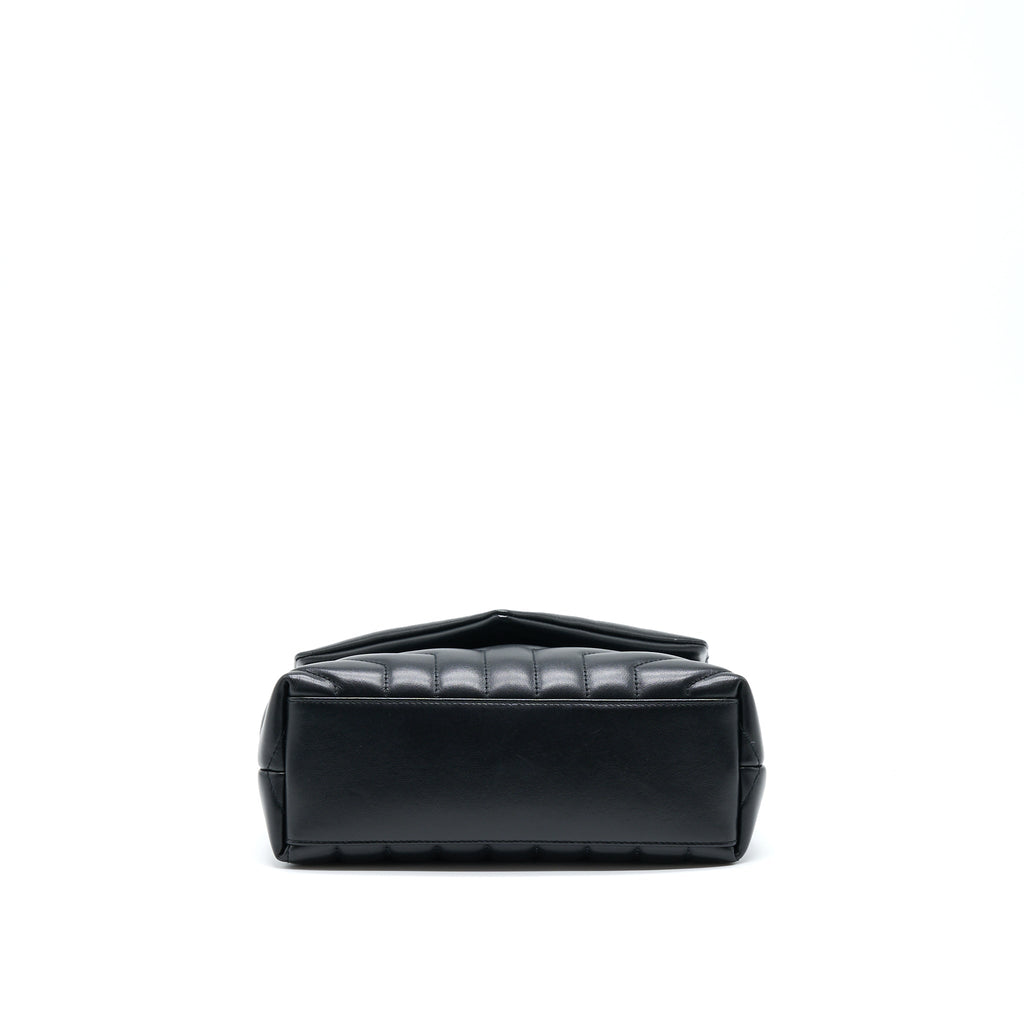 saint-laurent-ysl-loulou-bag-black-with-black-hardware