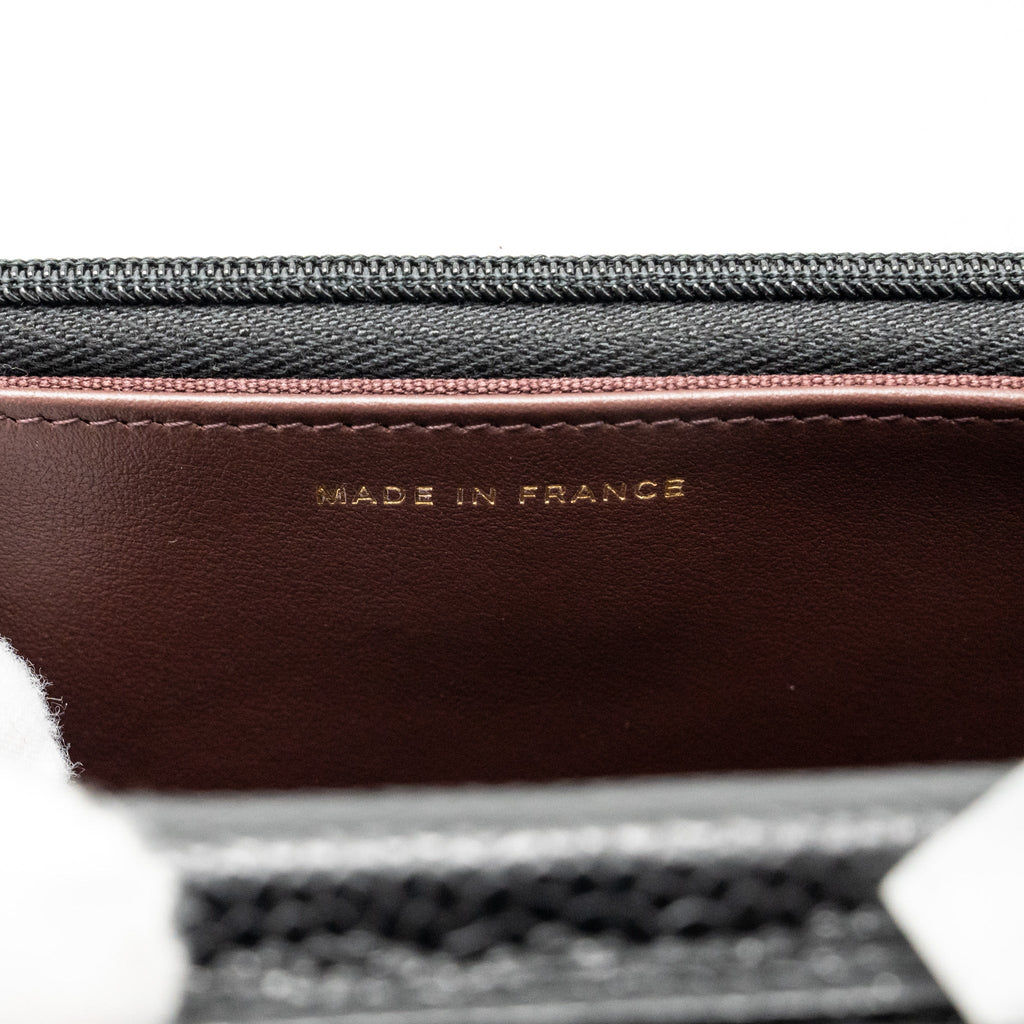 chanel-classic-wallet-on-chain-caviar-black-ghwmicrochip-2
