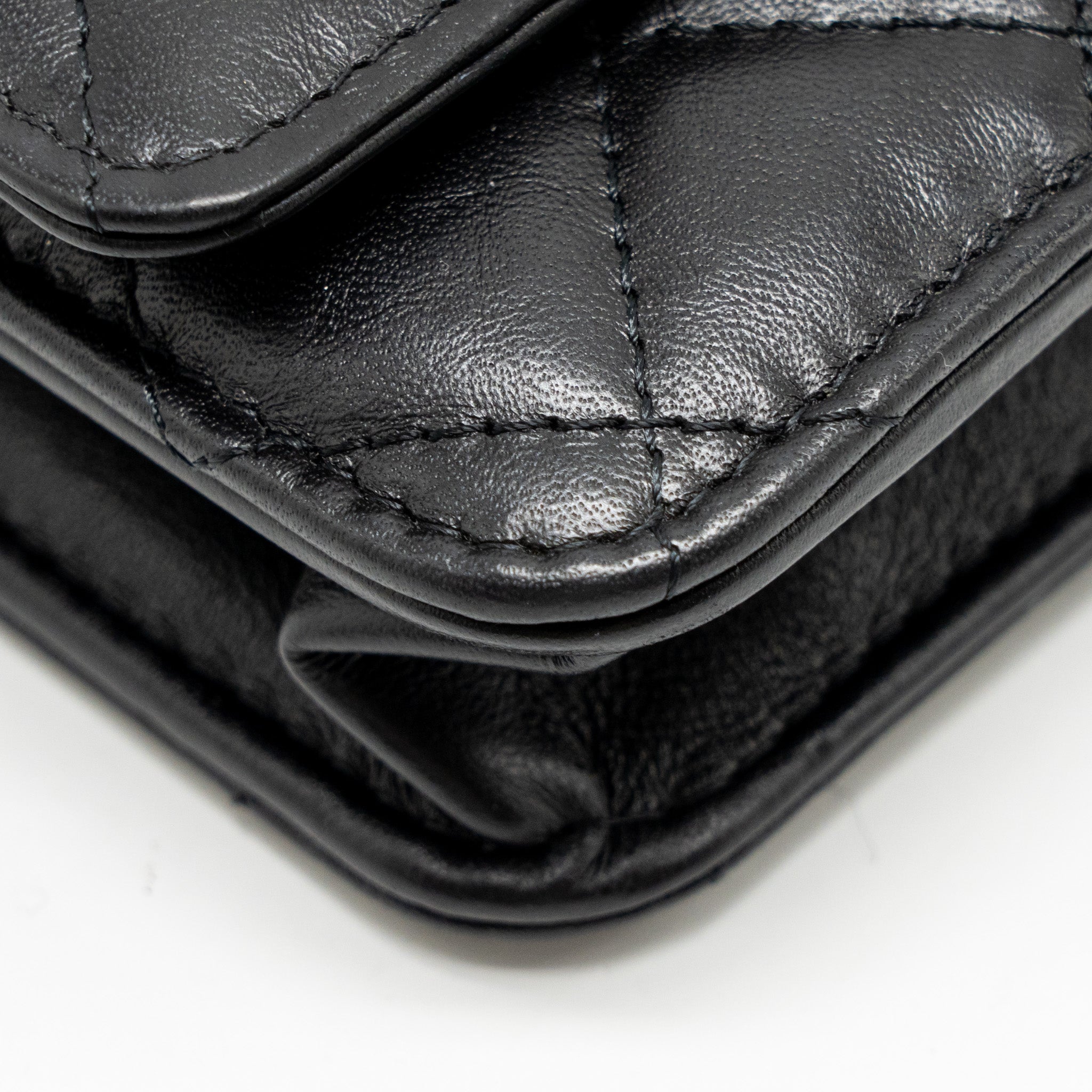 chanel-2-55-reissue-wallet-on-chain-lambskin-black-ghw-microchip-copy