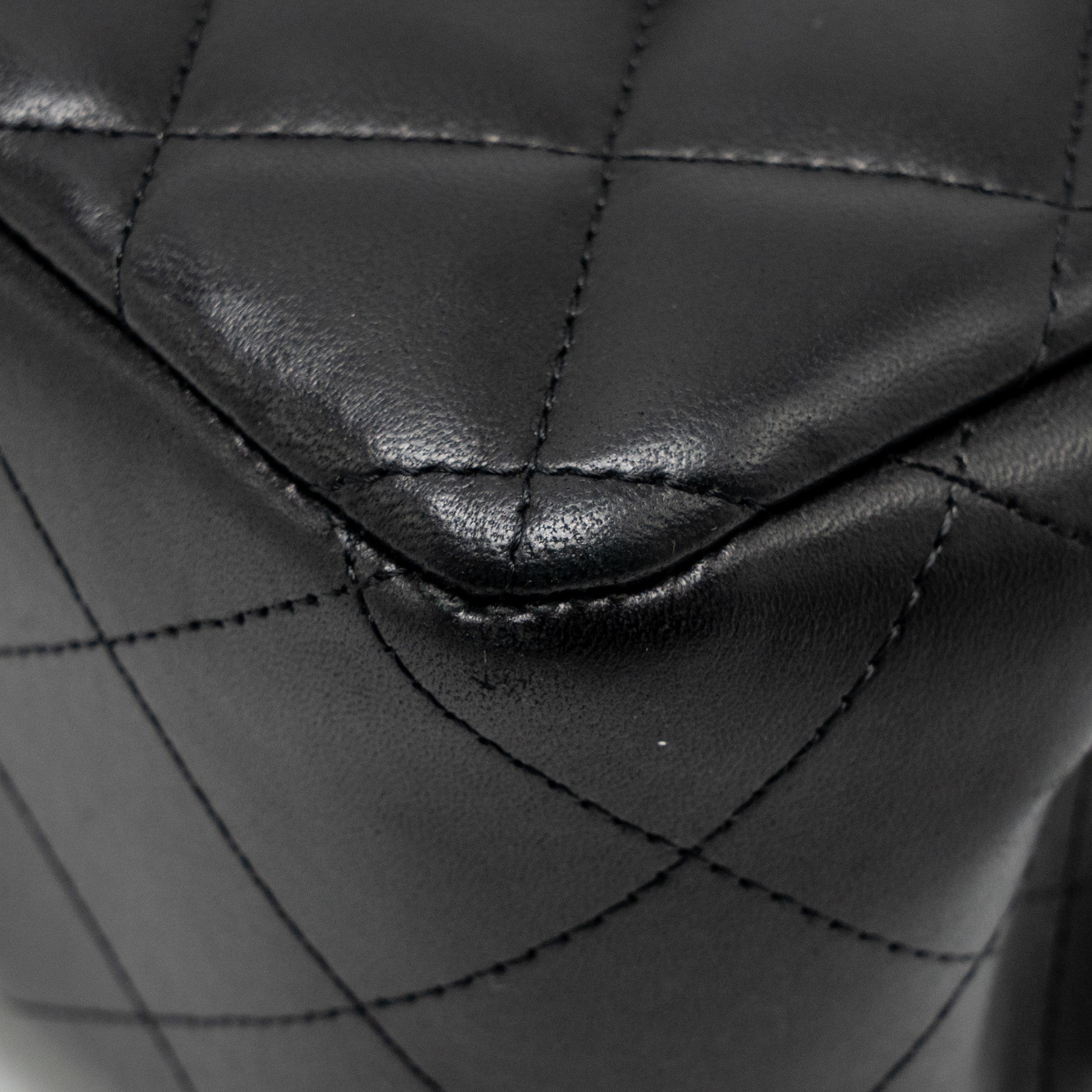 chanel-jumbo-classic-double-flap-bag-lambskin-so-black-copy