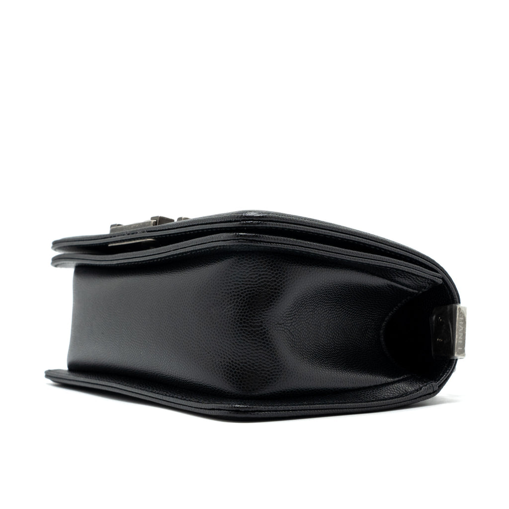 chanel-small-boy-bag-caviar-black-shw-microchip