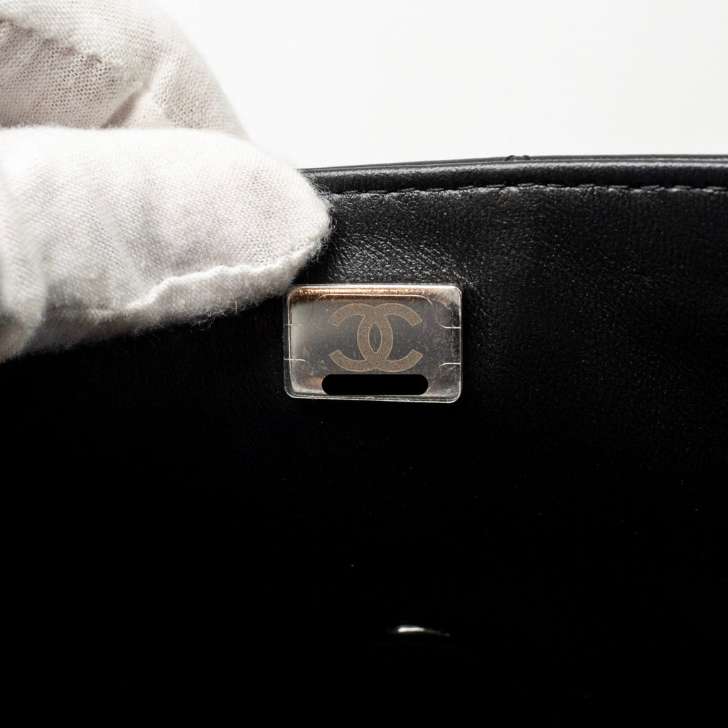 chanel-so-black