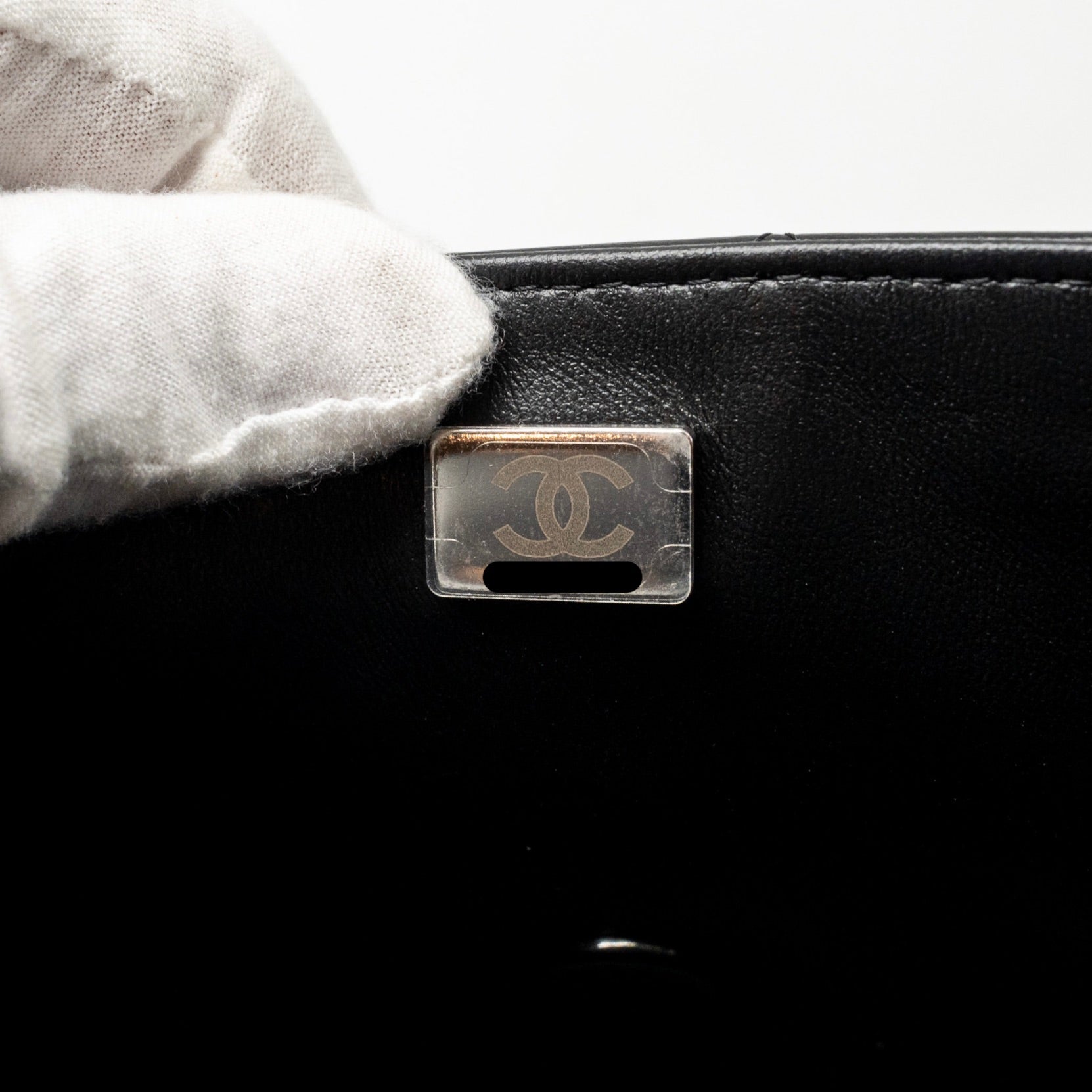 chanel-so-black