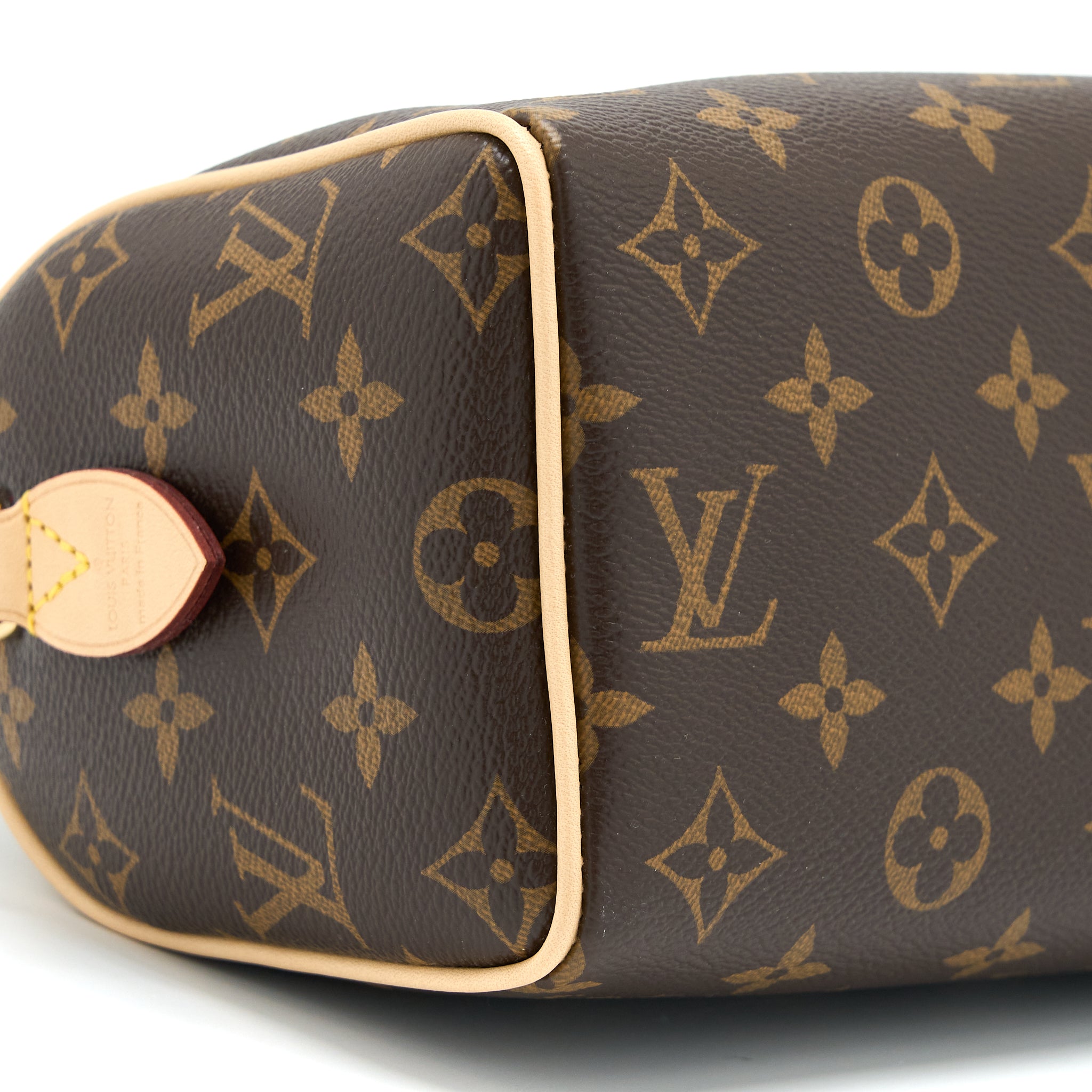 louis-vuitton-speedy-bandouliere-20-monogram-canvas-black-strap-1