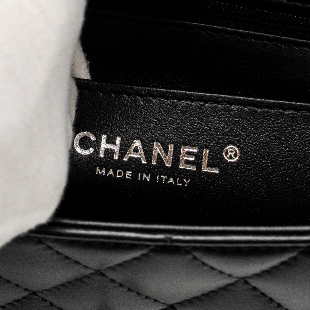 chanel-so-black