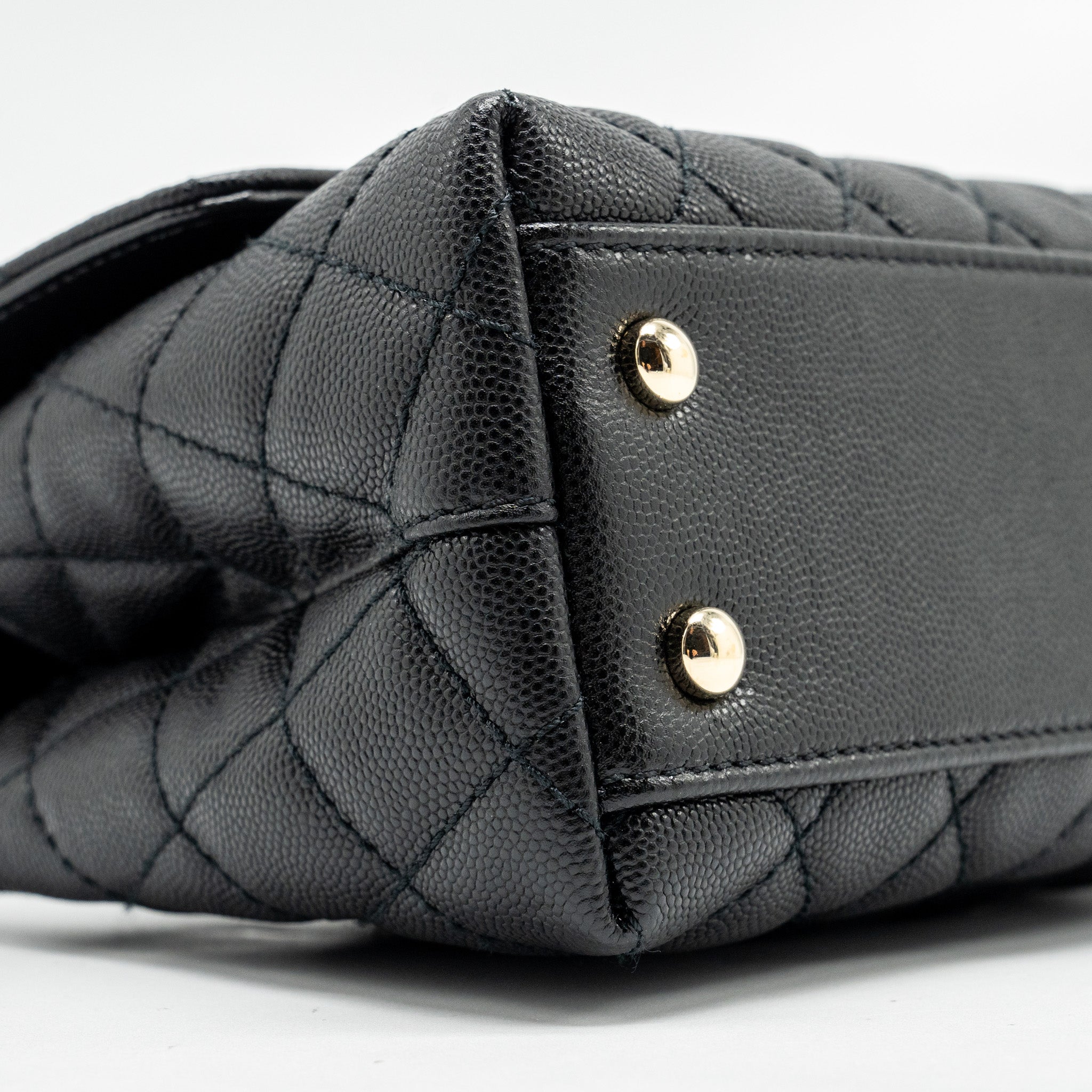 chanel-small-coco-handle-caviar-black-lghw-microchip-16