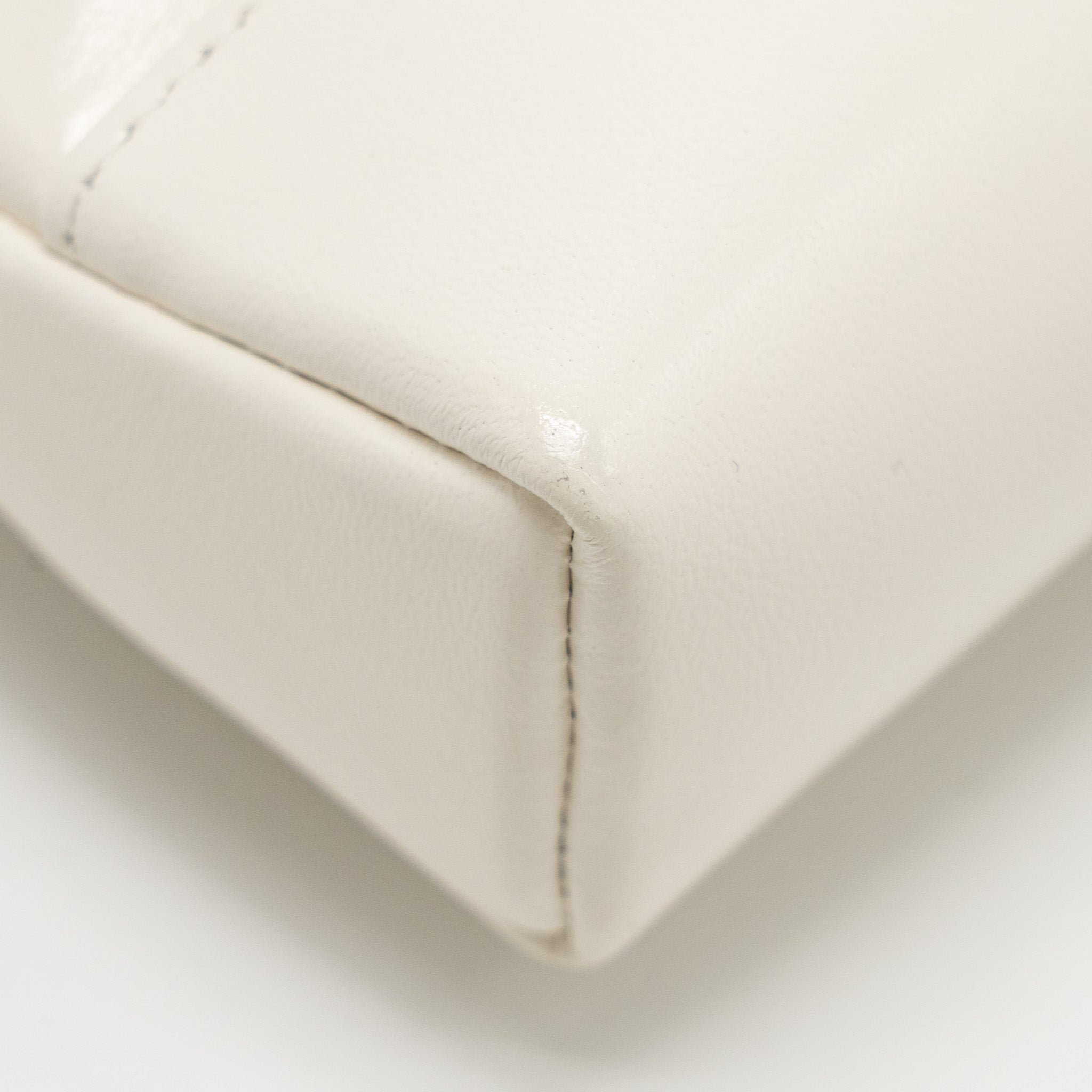 chanel-mini-31-clutch-with-chain-shiny-lambskin-white-lghw-microchip-copy
