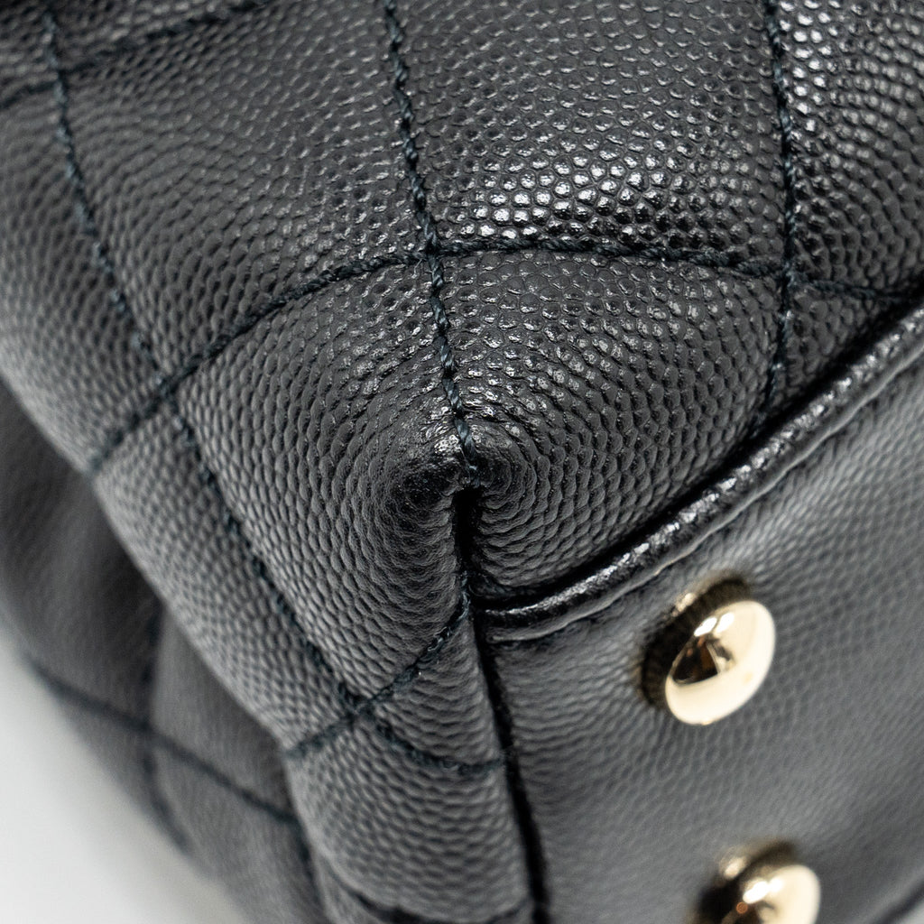 chanel-small-coco-handle-caviar-black-lghw-microchip-16