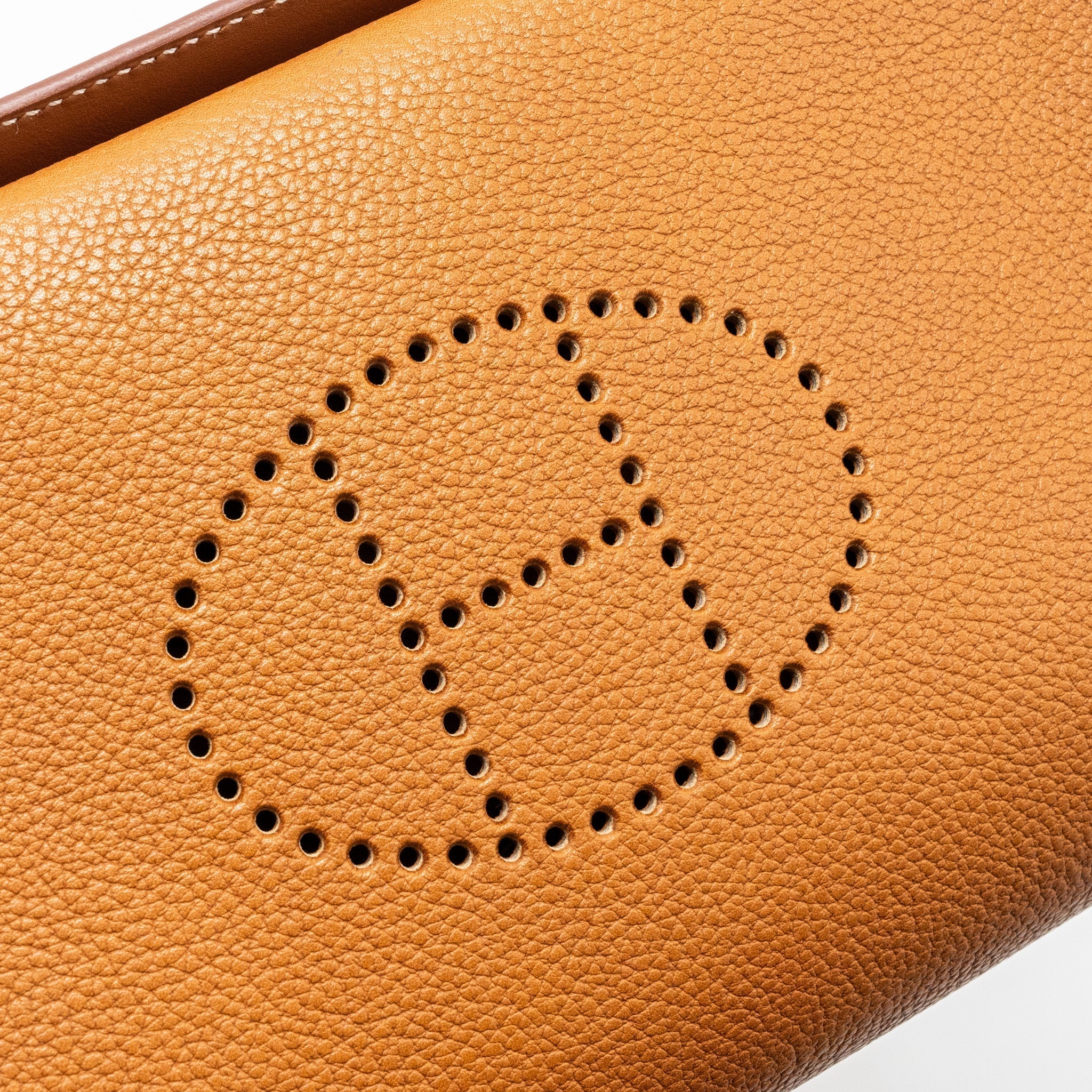 herems-videpoches-bag-barenia-faubourg-fauve-shw-stamp-b