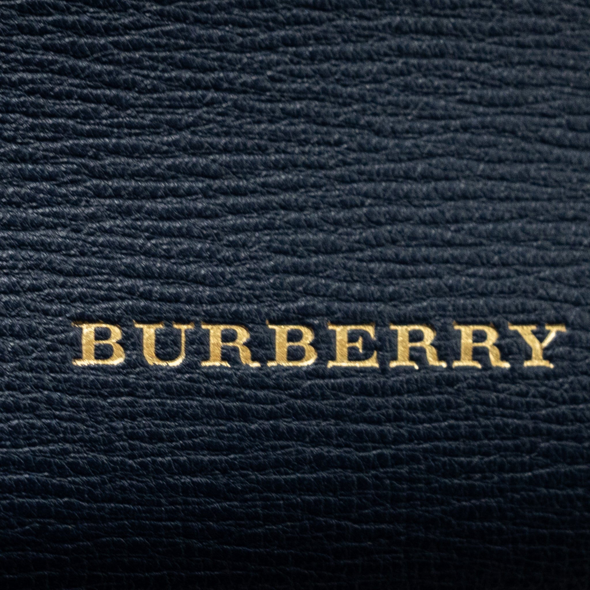 burberry-the-large-banner-bag-calfskin-dark-blue-multicolour-ghw
