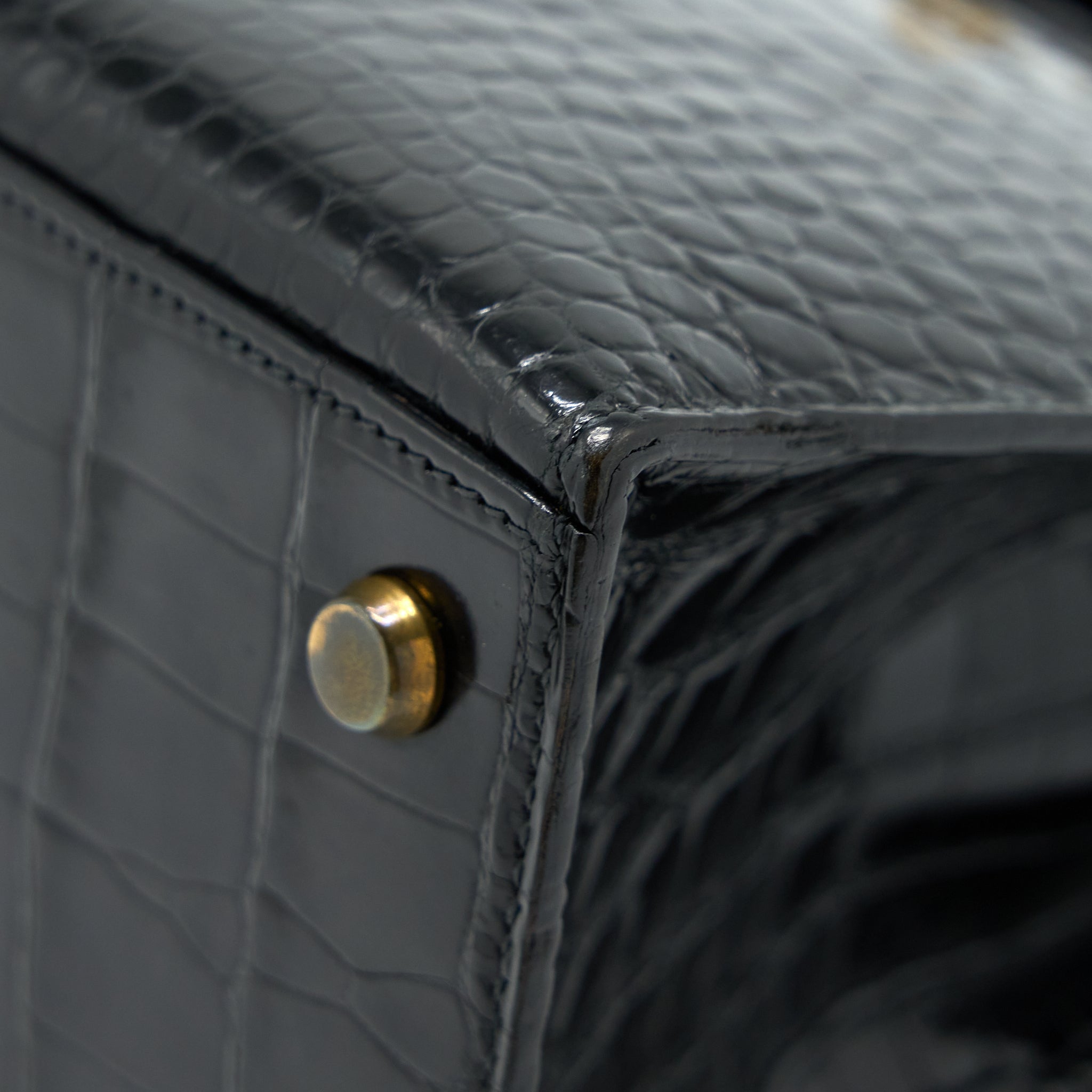 hermes-vintage-kelly-28-alligator-black-ghw-stamp-circle-l