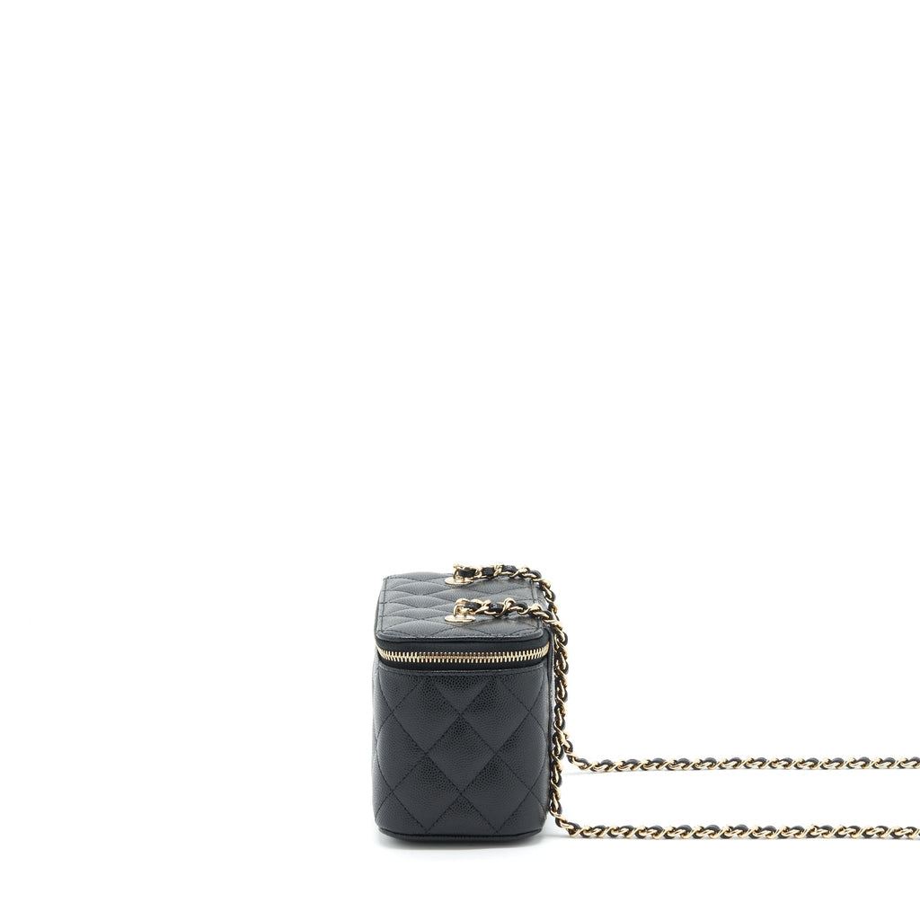 chanel-22s-long-vanity-with-chain-caviar-black-lghw-2