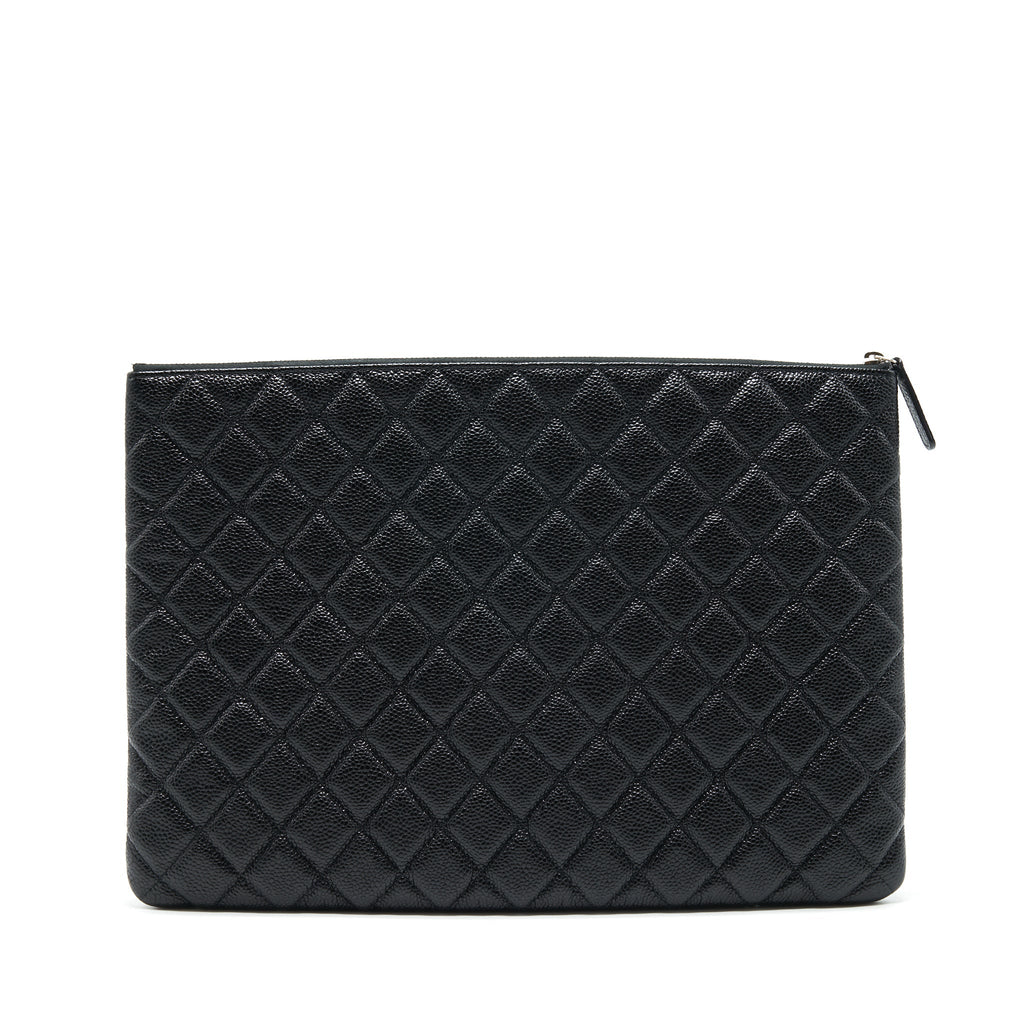 chanel-caviar-pouch-in-black-shw