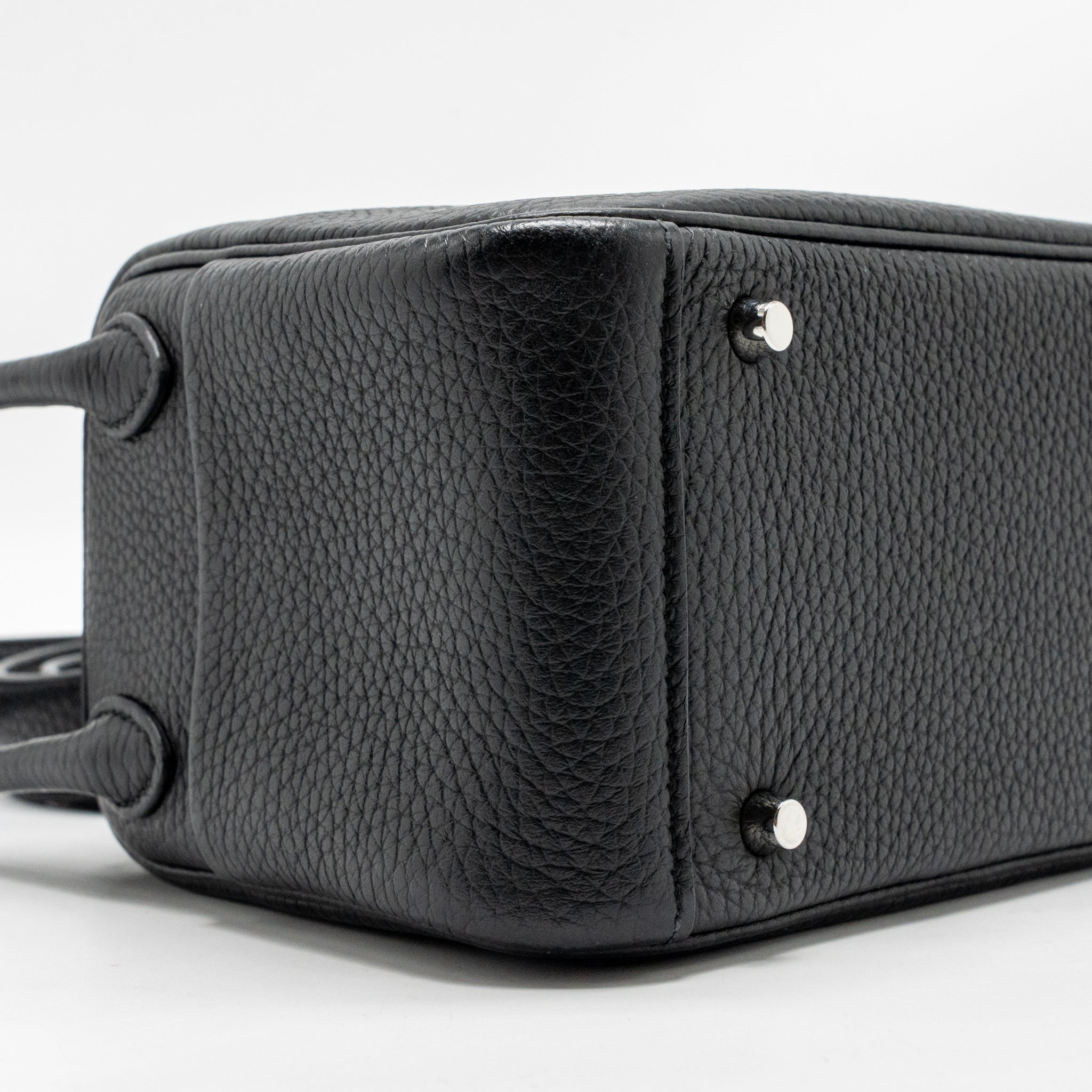 hermes-mini-lindy-clemence-black-shw-stamo-u