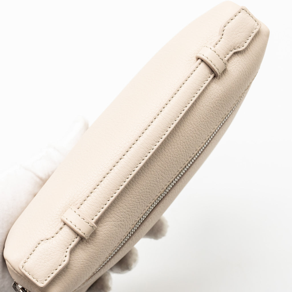 loro-piana-extra-pocket-l19-grained-calfskin-whisper-white-shw