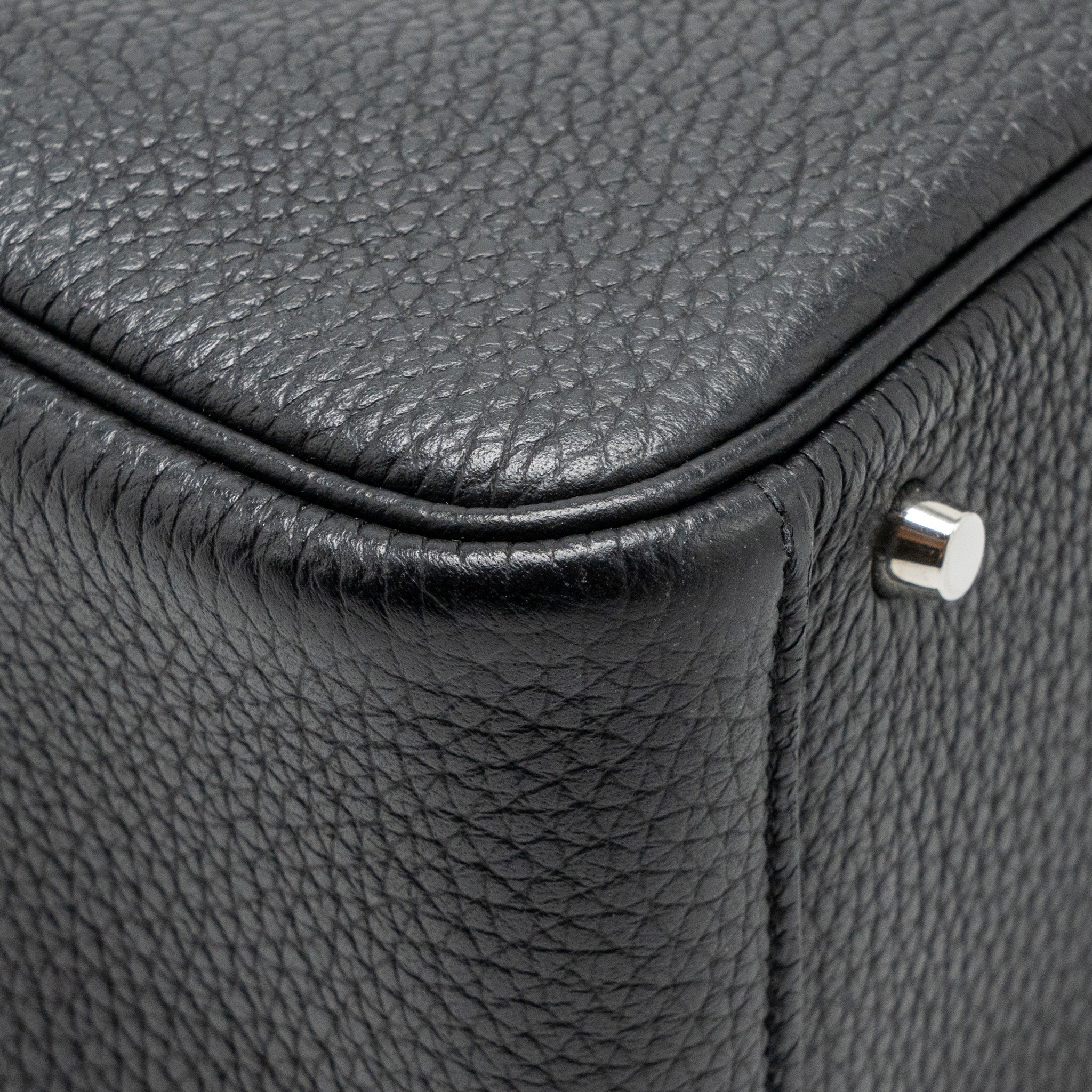 hermes-mini-lindy-clemence-black-shw-stamo-u