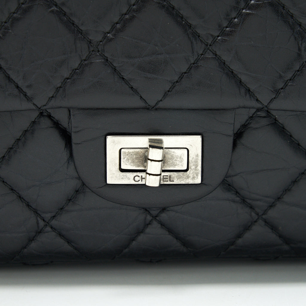 chanel-reissue-226-in-black-ruthenium-silver-hardware-1