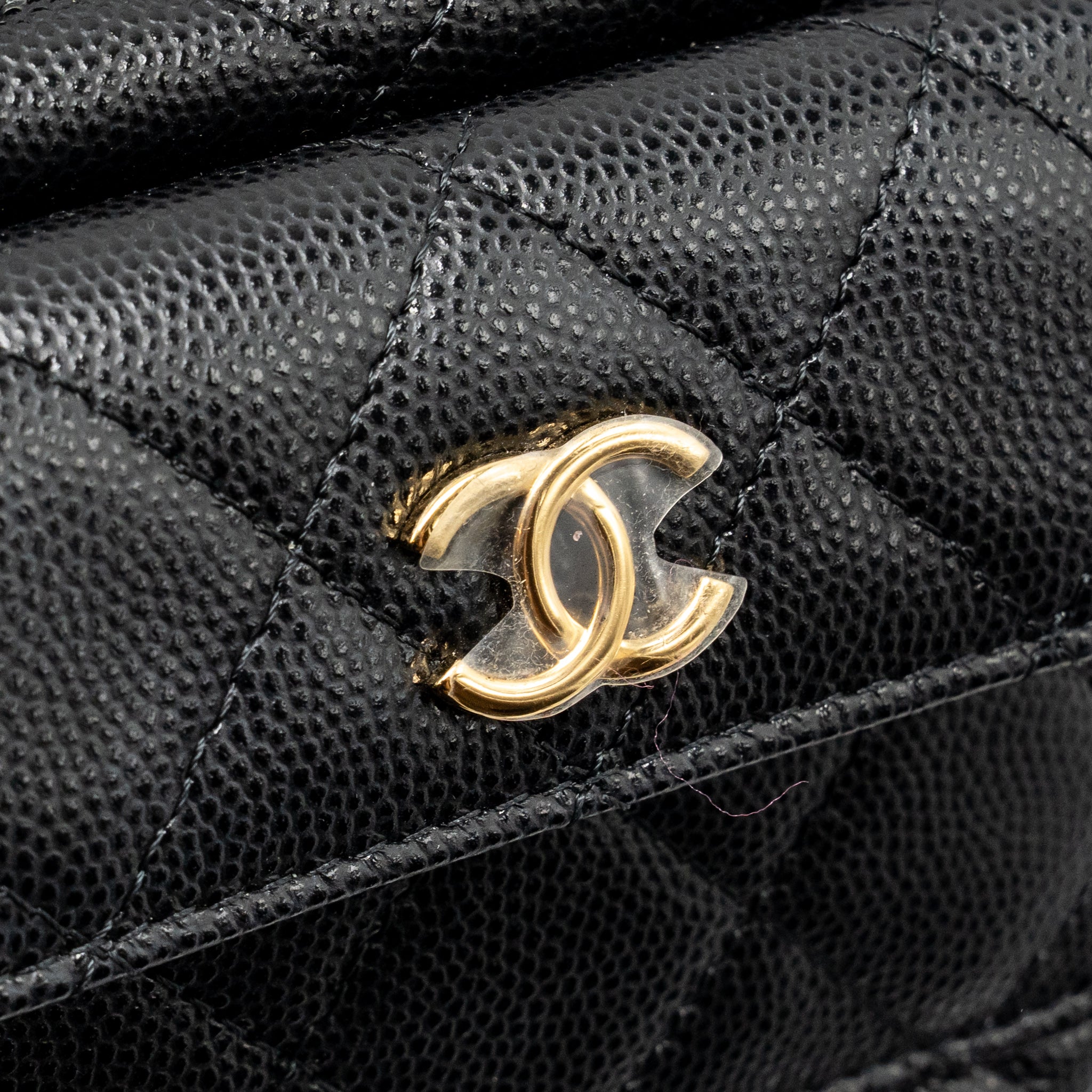 chanel-23b-round-clutch-caviar-black-lghwmicrochip