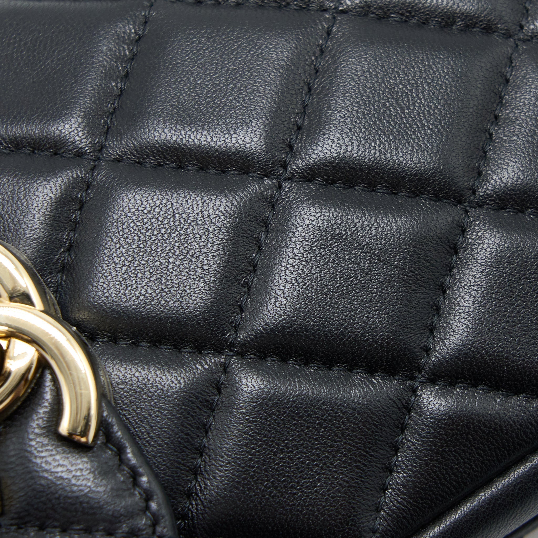 chanel-flap-phone-pouch-with-chain-black-lambskin-ghw