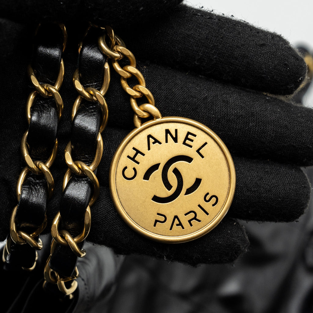 chanel-small-22-bag-calfskin-black-with-ghw-microchip