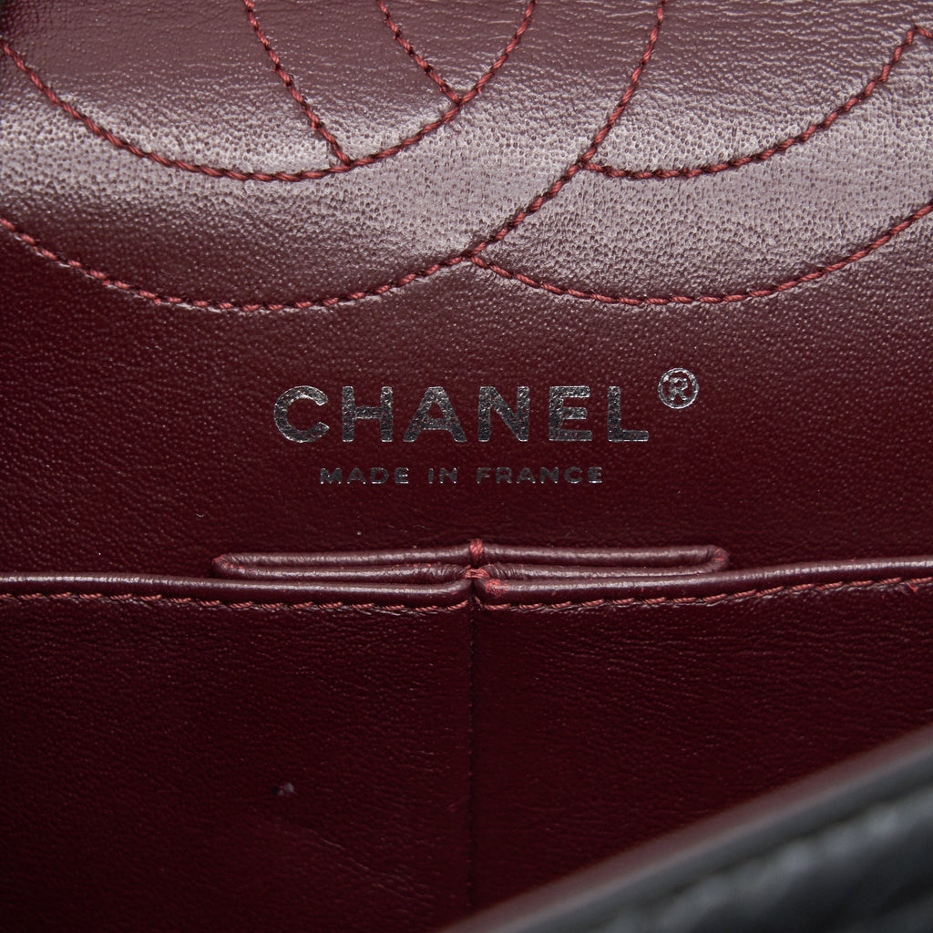 chanel-reissue-226-in-black-ruthenium-silver-hardware-1