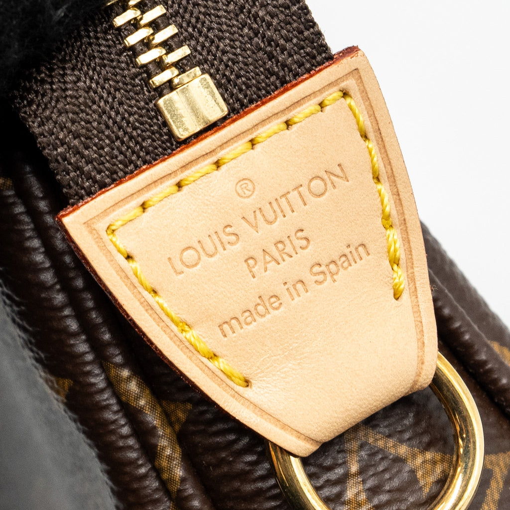 louis-vuitton-mini-pochette-accessories-monogram-canvas-ghw-5