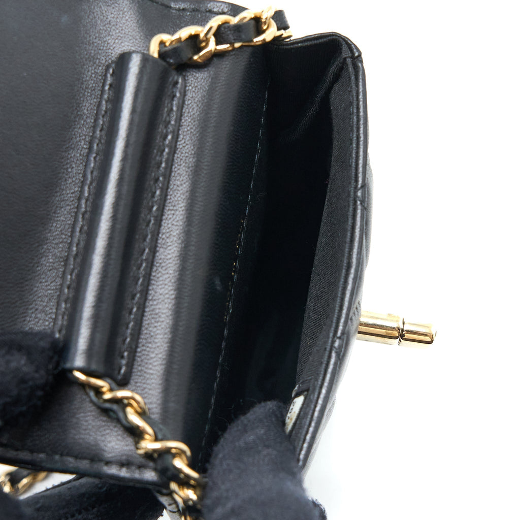 chanel-flap-phone-pouch-with-chain-black-lambskin-ghw
