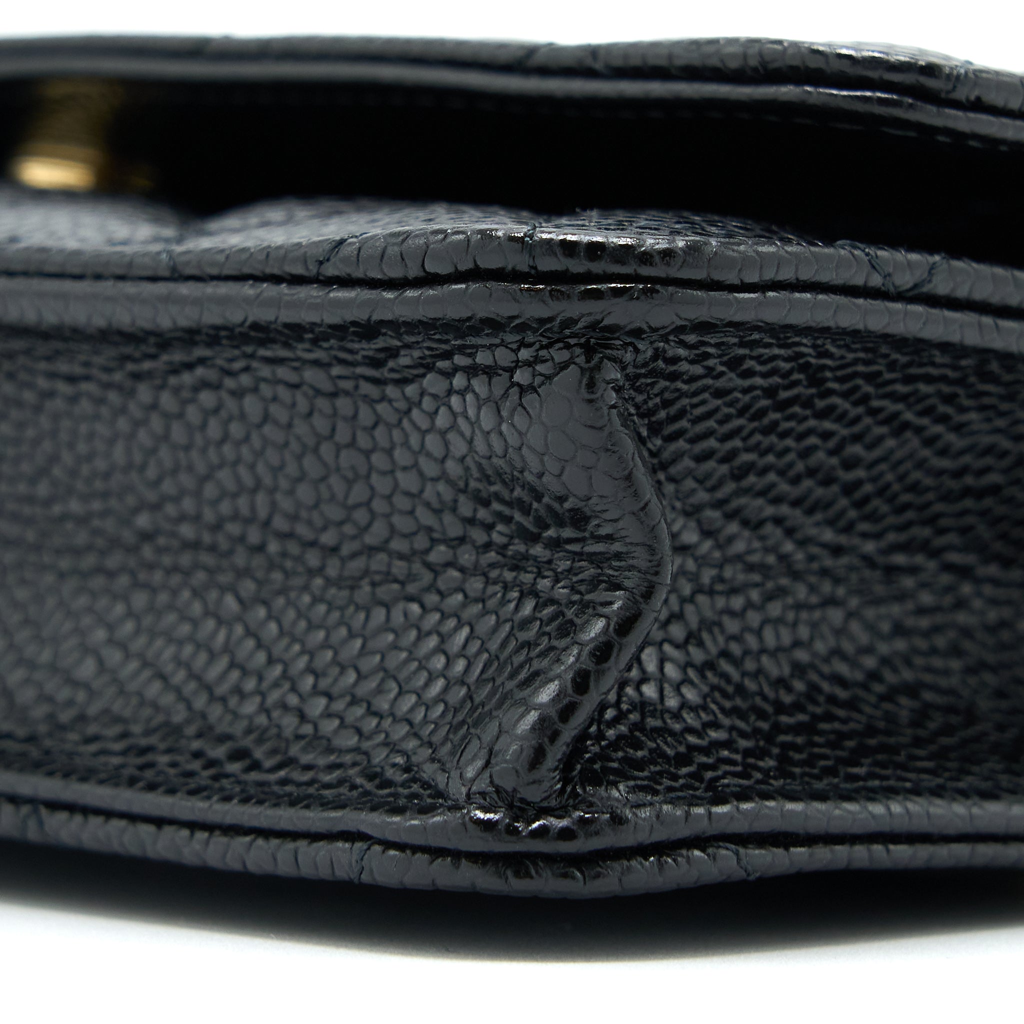 chanel-classic-wallet-on-chain-caviar-blue-ghw-microchip