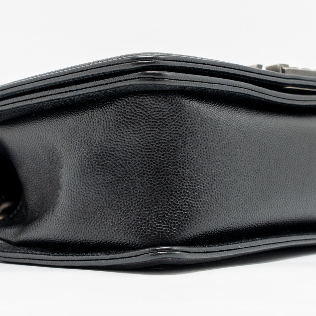 chanel-medium-boy-bag-chevron-caviar-black-ruthenium-silver-hardware