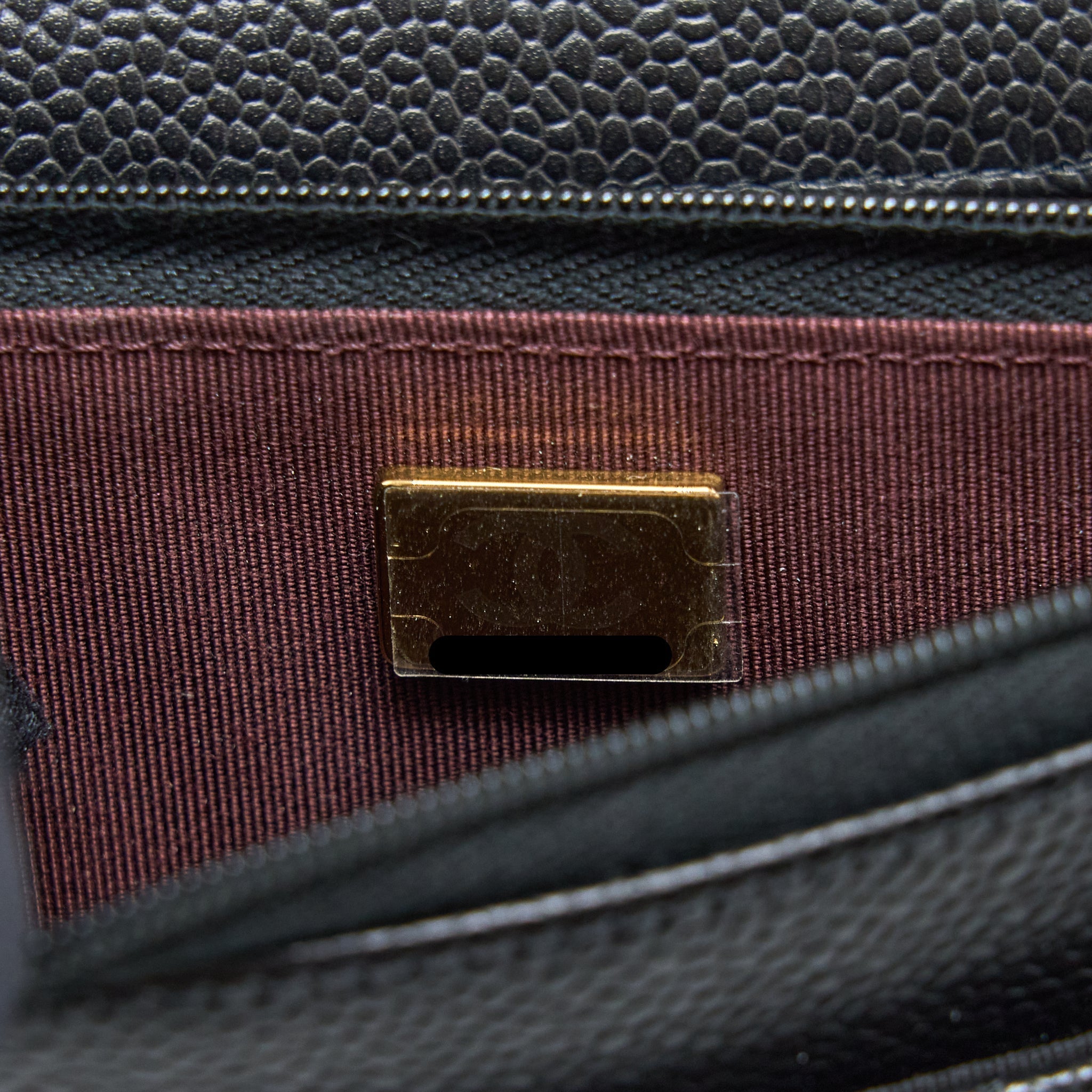 chanel-classic-wallet-on-chain-caviar-blue-ghw-microchip