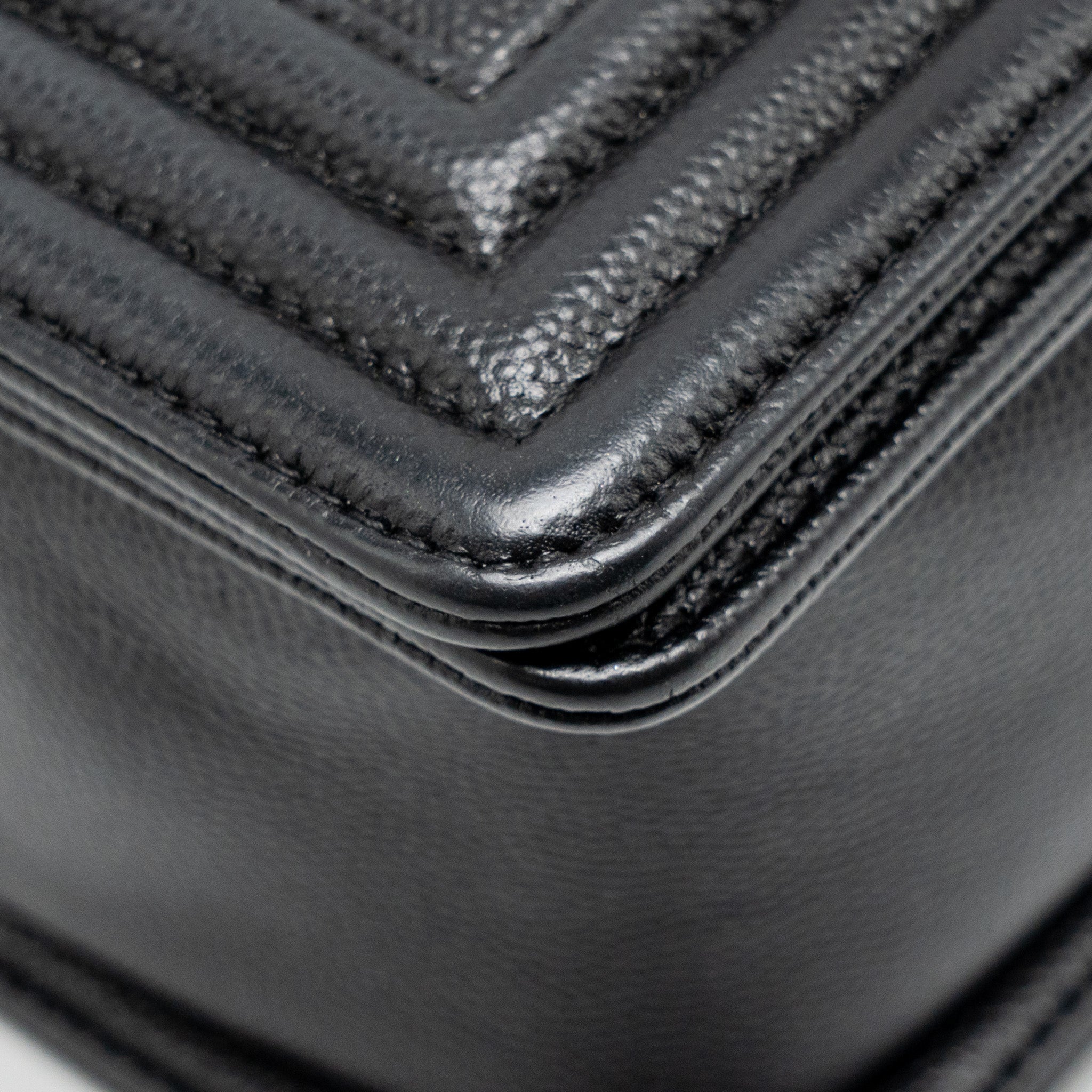 chanel-medium-boy-bag-chevron-caviar-black-ruthenium-silver-hardware