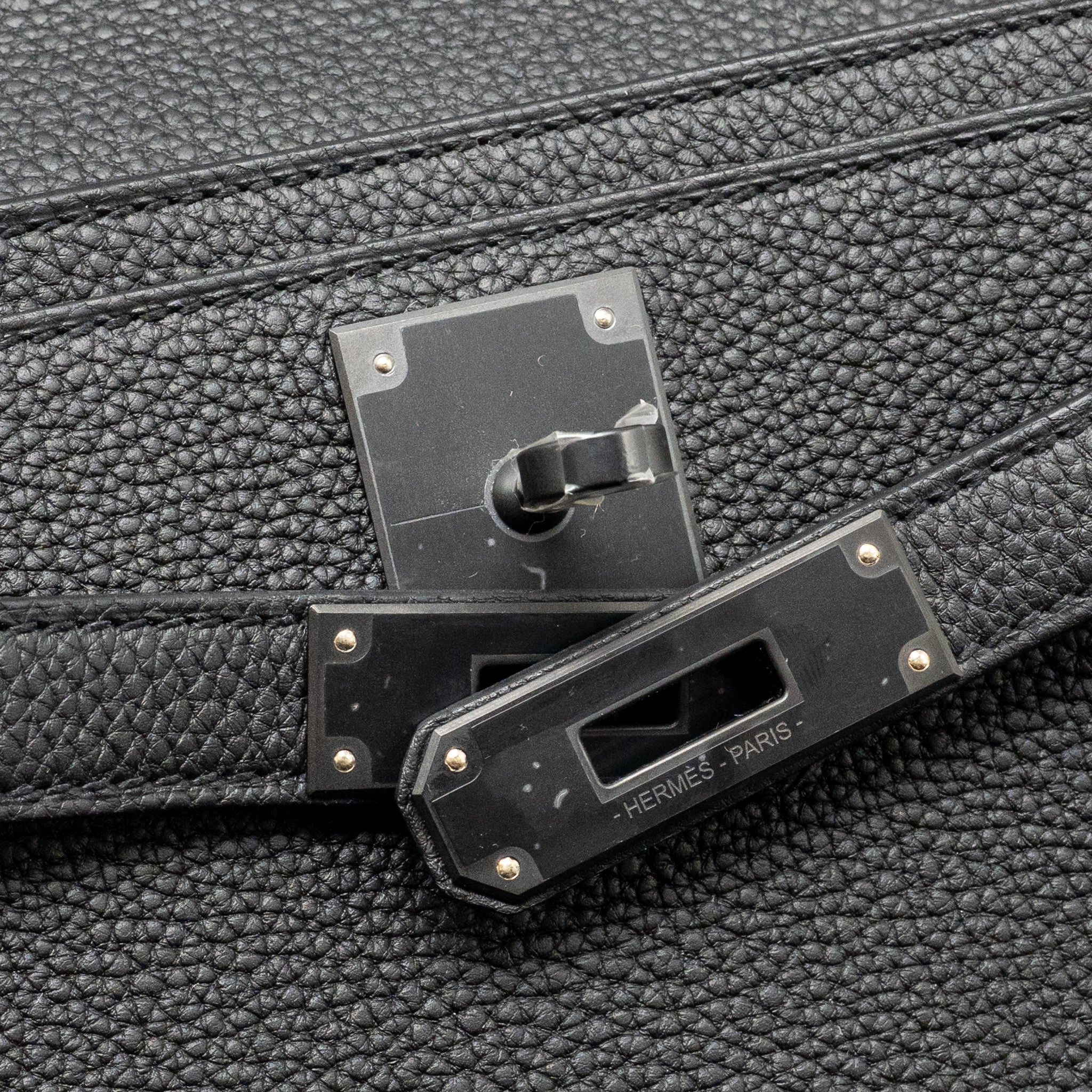 hermes-pochette-kelly-depeches-25-togo-so-black-stamp-b