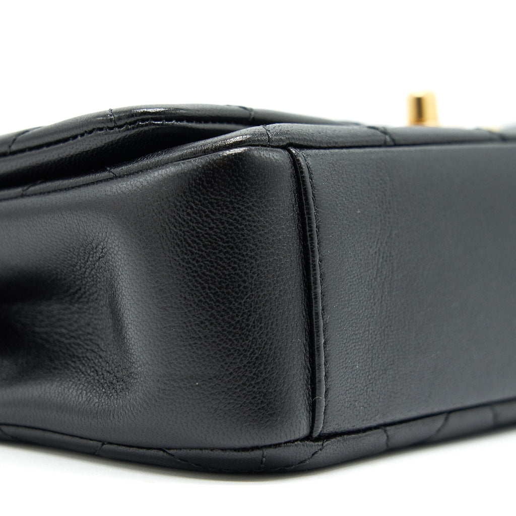 chanel-shiny-lambskin-flap-bag-black-ghw