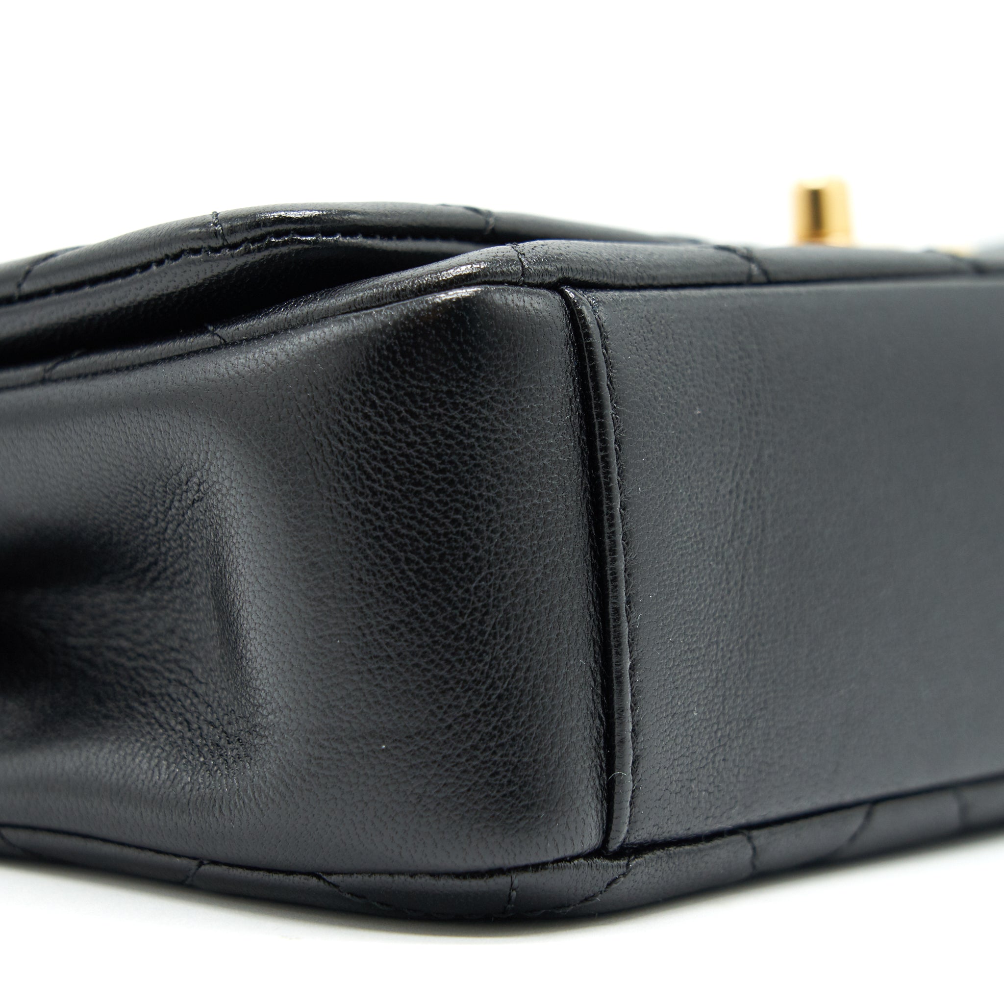 chanel-shiny-lambskin-flap-bag-black-ghw