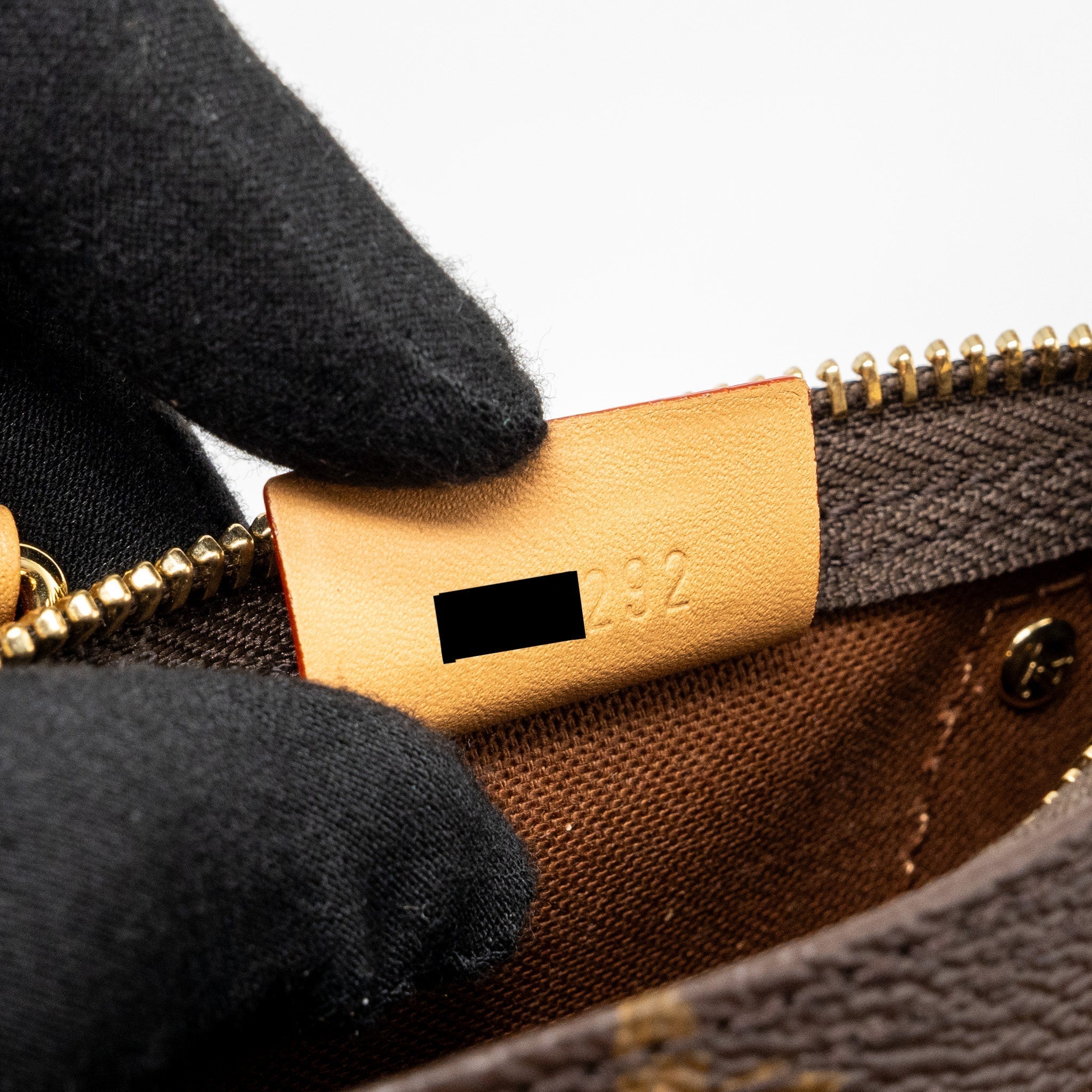 louis-vuitton-nano-speedy-monogram-canvas-ghw-7