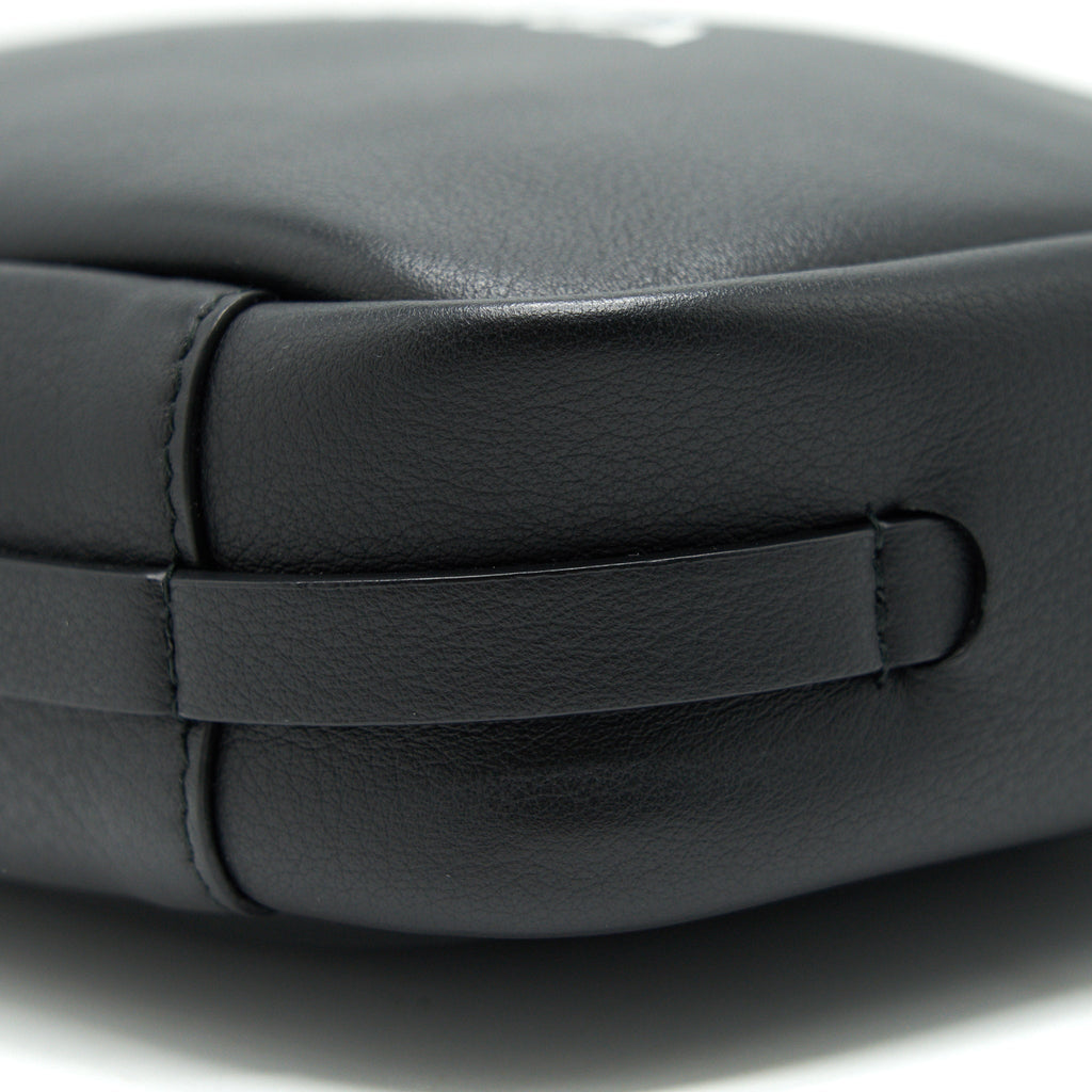 balenciaga-crossbody-bag-in-black