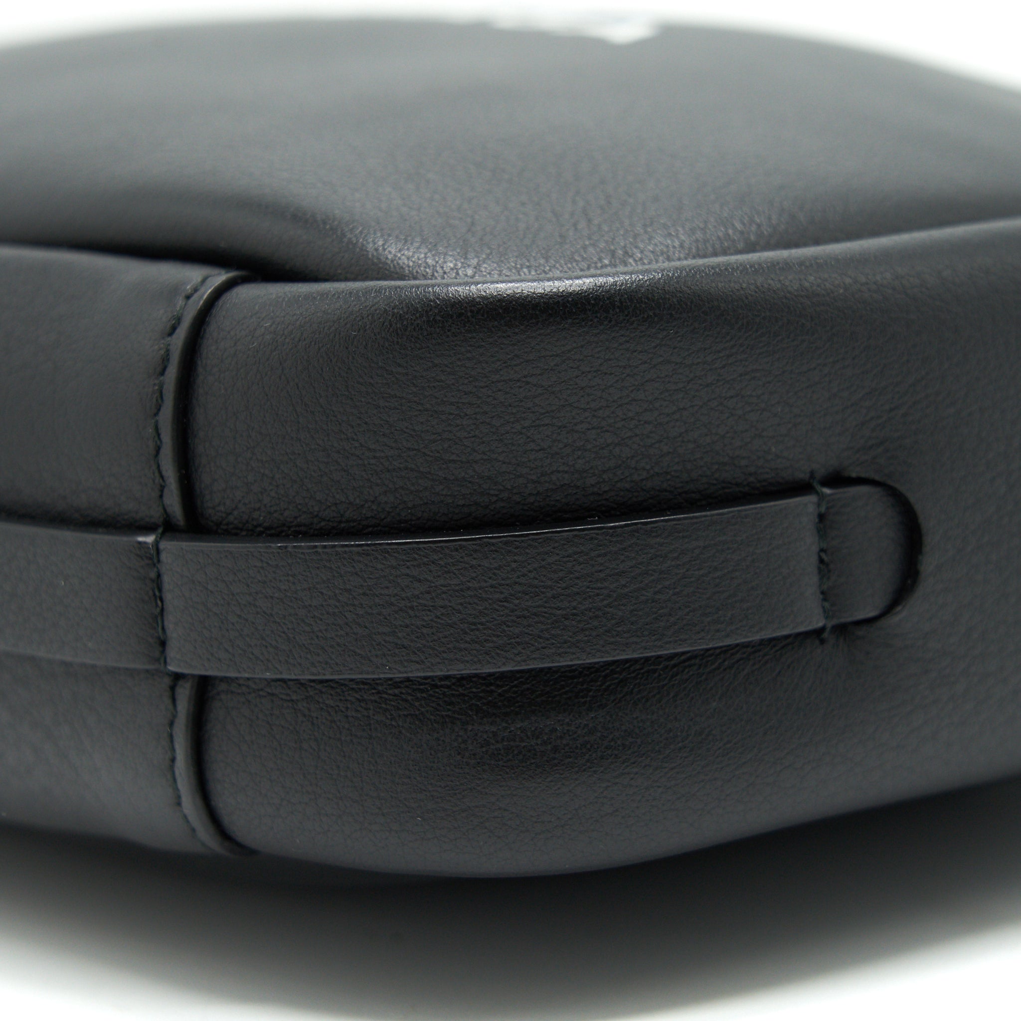 balenciaga-crossbody-bag-in-black