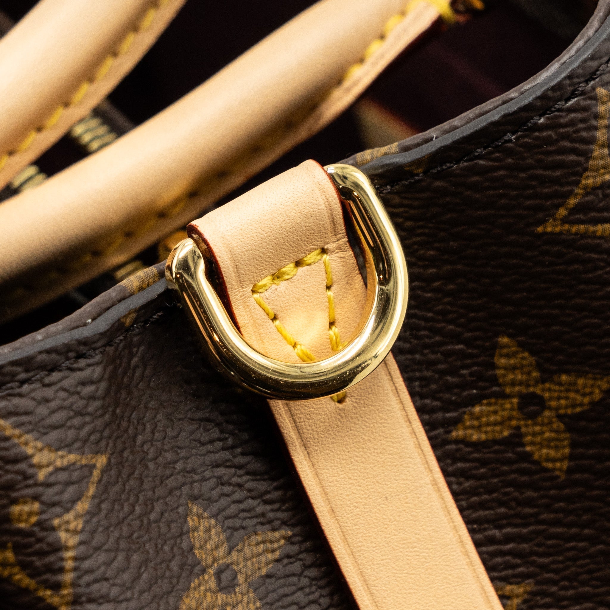 louis-vuitton-montaigne-bb-monogram-canvas-ghw-1