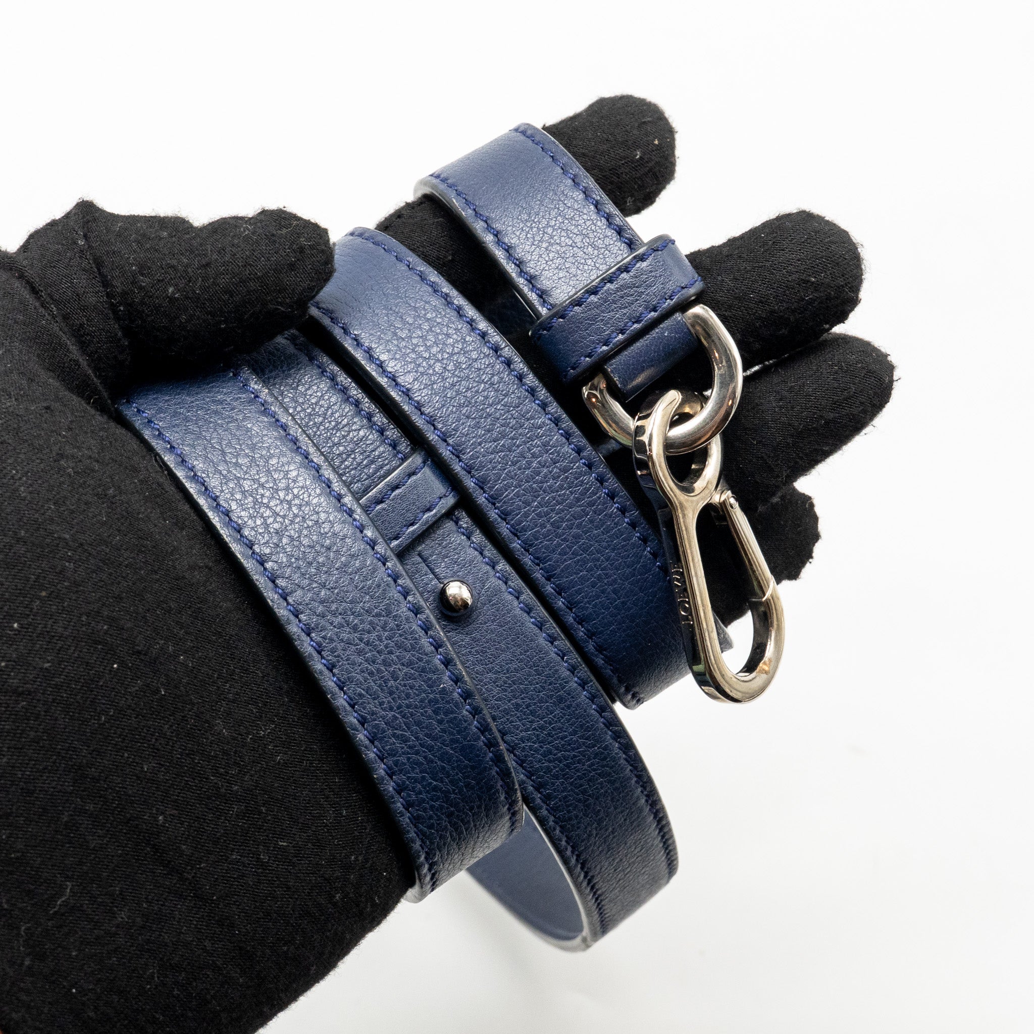 loewe-blue