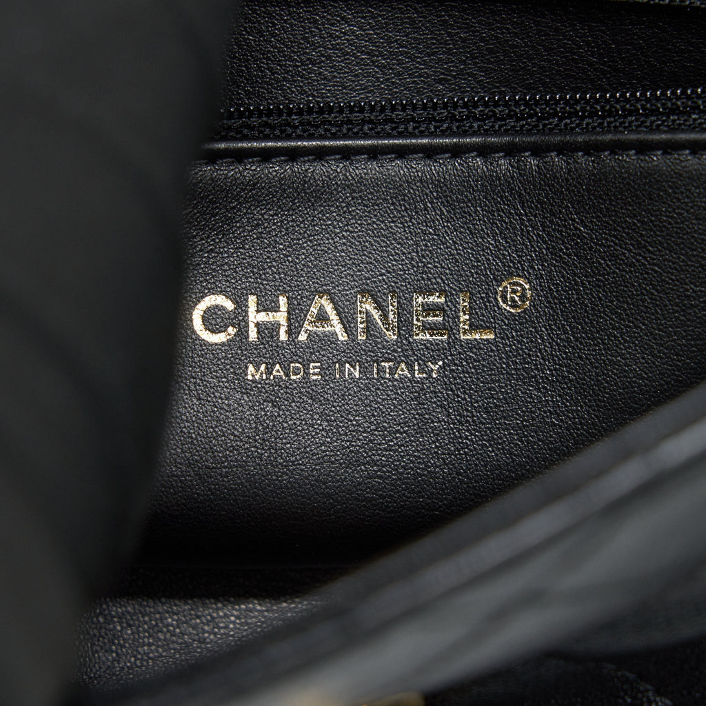 chanel-shiny-lambskin-flap-bag-black-ghw