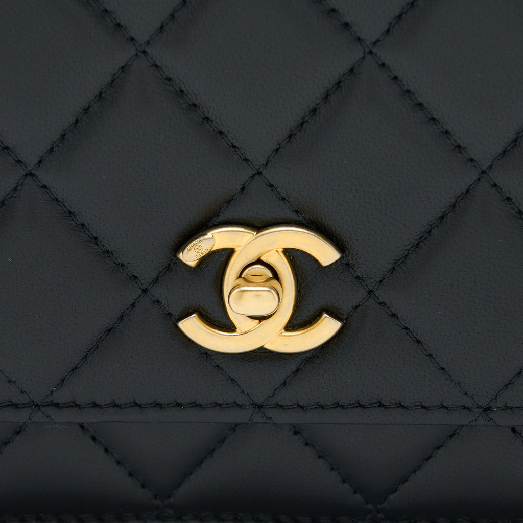 chanel-pearl-crush-wallet-on-chain-lambskin-black-ghw-microchip-8