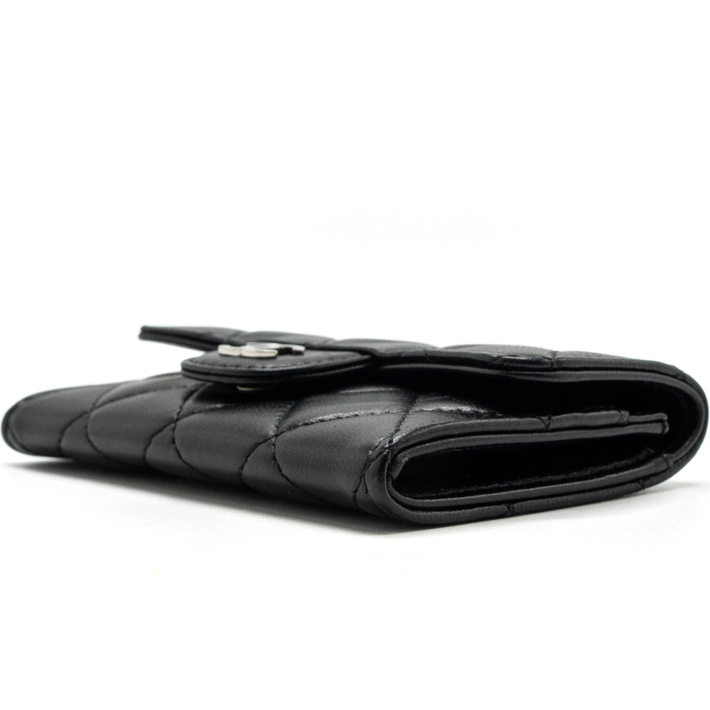 chanel-classic-flap-card-holder-lambskin-black-shw