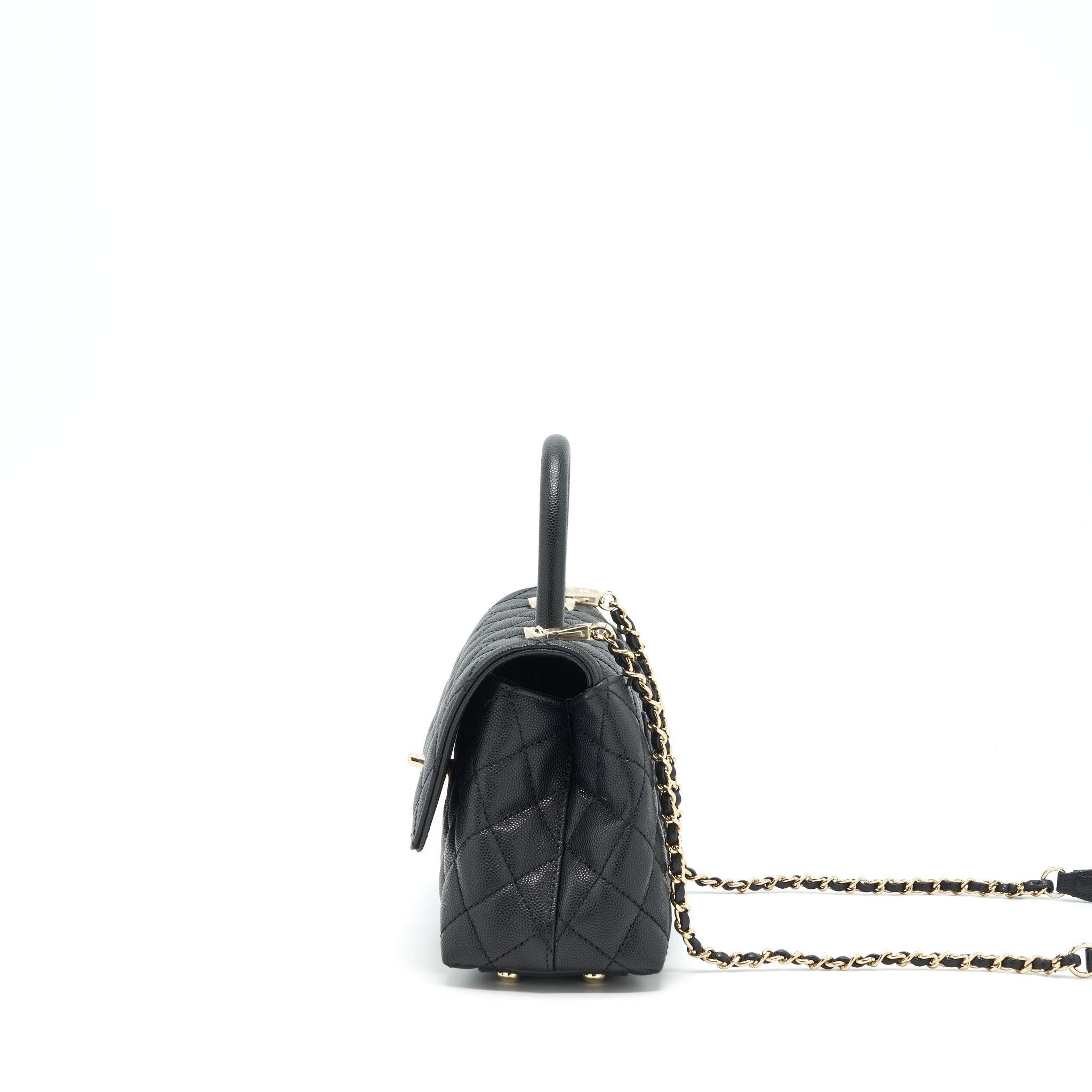 chanel-22p-small-coco-handle-caviar-black-lghw-microchip